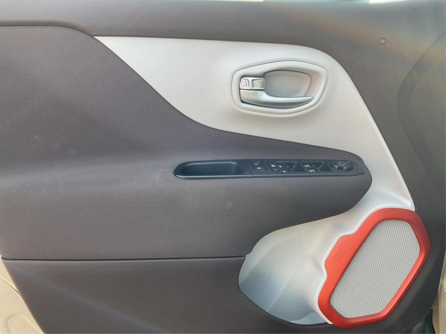2015 Jeep Renegade Latitude (ZACCJABT0FP) with an Other engine, located at 1951 S Dayton Lakeview Rd., New Carlisle, OH, 45344, (937) 908-9800, 39.890999, -84.050255 - Photo#16