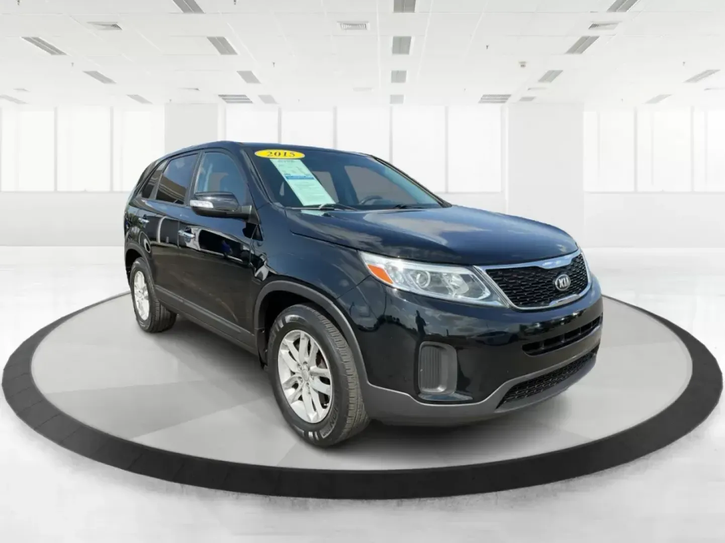 2015 Kia Sorento LX (5XYKT3A69FG) with an 2.4L I-4 gasoline direct injection engine, located at 880 E. National Road, OH, 45377, (937) 908-9800, 39.891918, -84.183975 - Photo#0