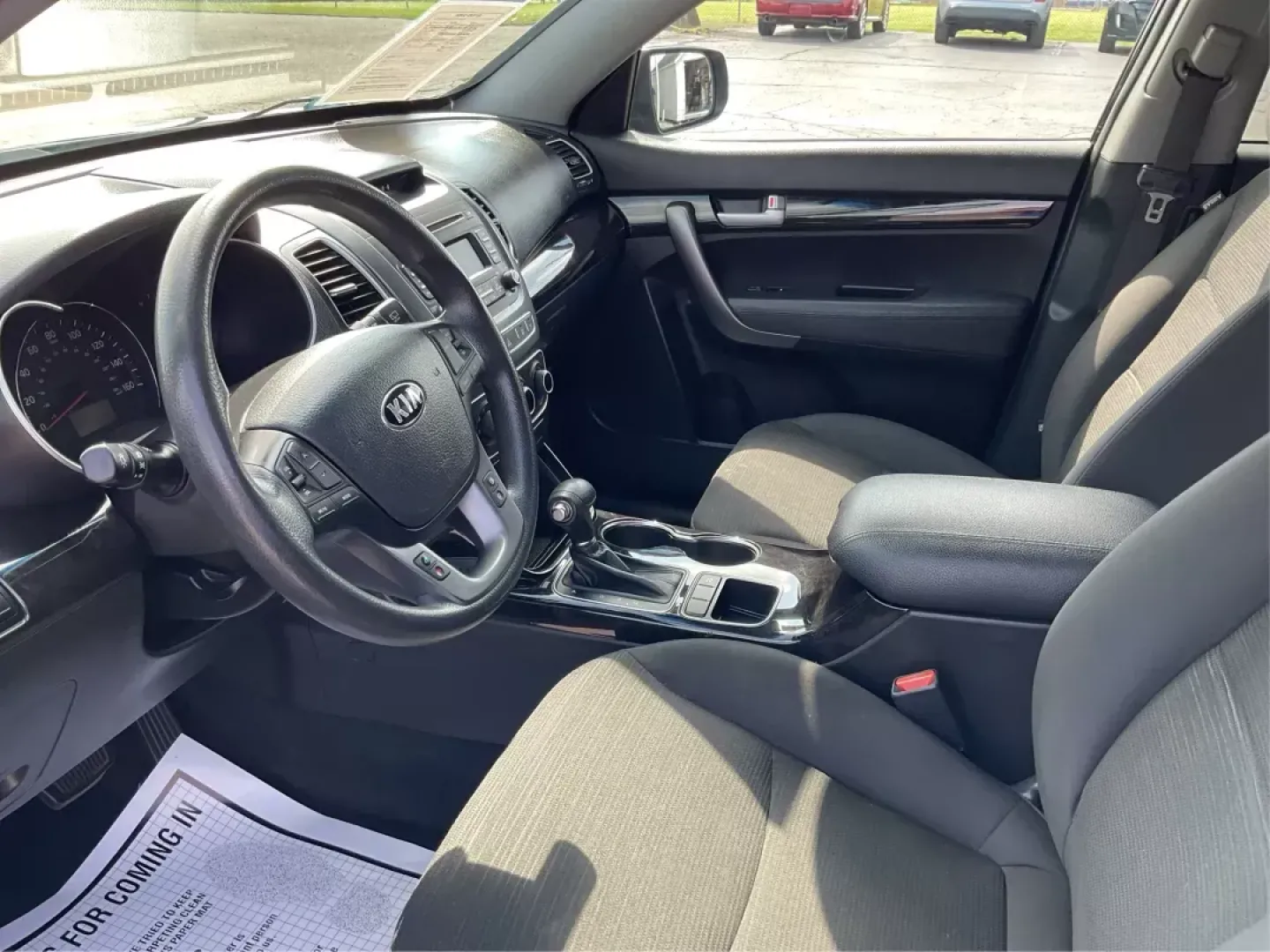 2015 Kia Sorento LX (5XYKT3A69FG) with an 2.4L I-4 gasoline direct injection engine, located at 880 E. National Road, OH, 45377, (937) 908-9800, 39.891918, -84.183975 - Photo#7