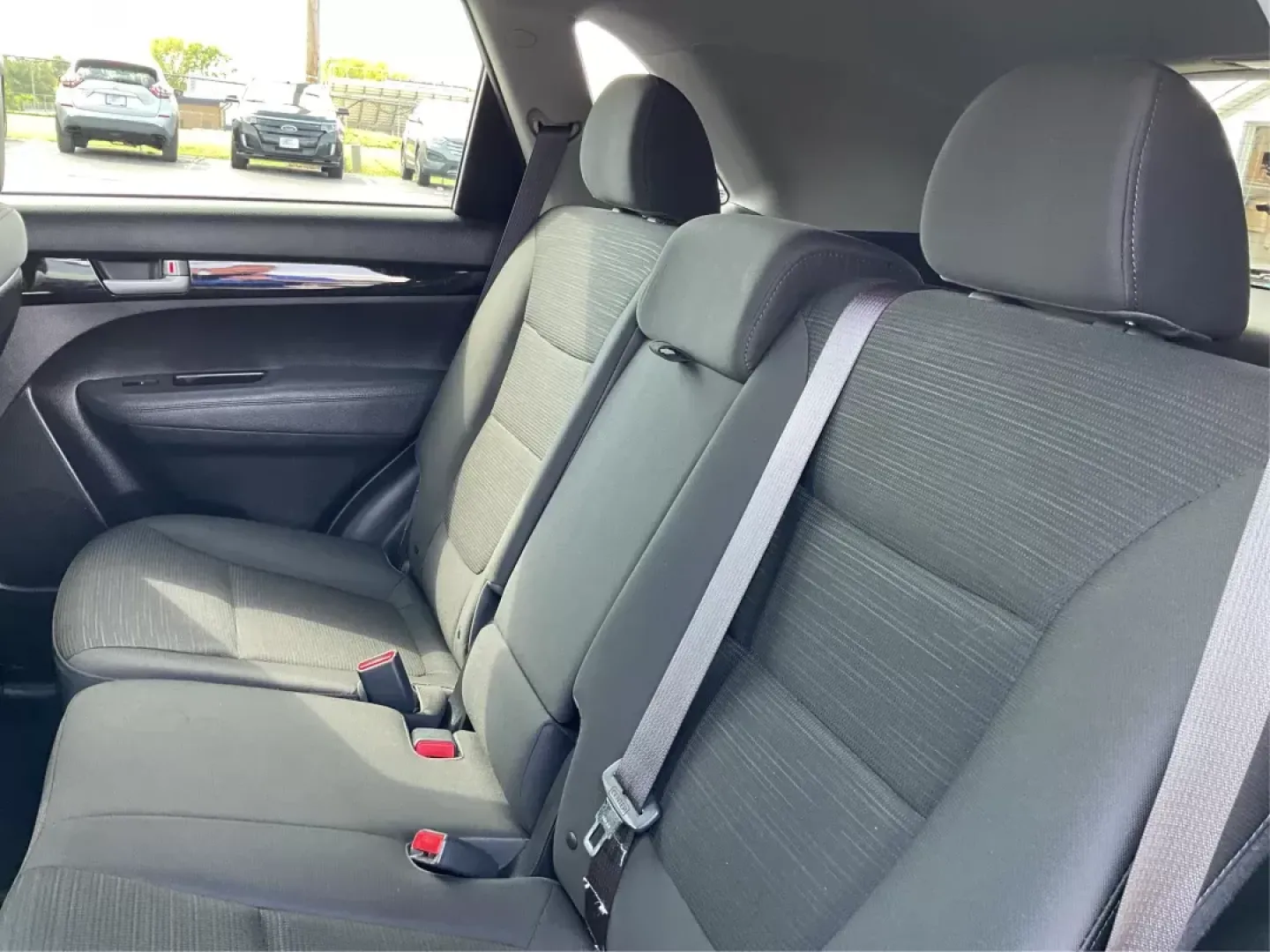 2015 Kia Sorento LX (5XYKT3A69FG) with an 2.4L I-4 gasoline direct injection engine, located at 880 E. National Road, OH, 45377, (937) 908-9800, 39.891918, -84.183975 - Photo#8