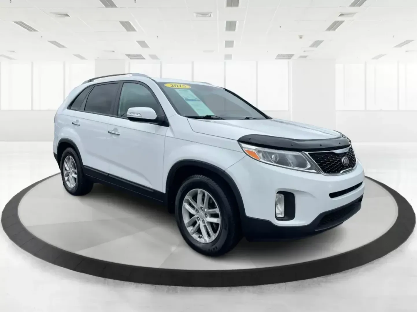 2015 Kia Sorento LX (5XYKT4A61FG) with an 2.4L I-4 gasoline direct injection engine, located at 8750 N County Rd 25A, Piqua, OH, 45356, (937) 908-9800, 40.164391, -84.232513 - Photo#0