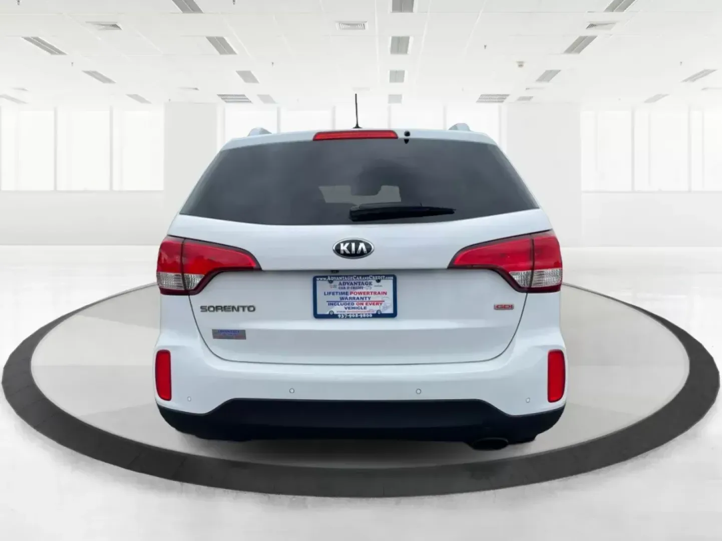 2015 Kia Sorento LX (5XYKT4A61FG) with an 2.4L I-4 gasoline direct injection engine, located at 8750 N County Rd 25A, Piqua, OH, 45356, (937) 908-9800, 40.164391, -84.232513 - Photo#3