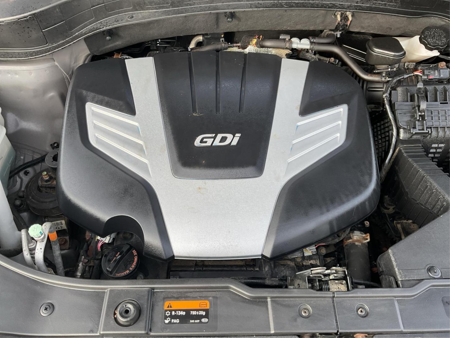 2015 Kia Sorento EX V6 (5XYKUDA73FG) with an Lambda II 3.3L V-6 gasoline direct injection engine, located at 4508 South Dixie Dr, Moraine, OH, 45439, (937) 908-9800, 39.807072, -84.031563 - Photo#10