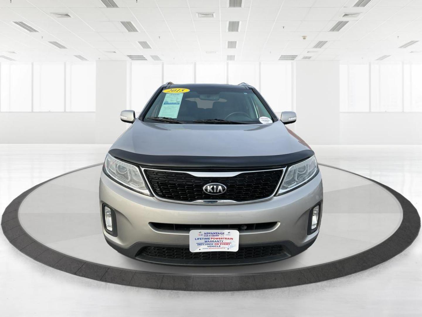 2015 Kia Sorento EX V6 (5XYKUDA73FG) with an Lambda II 3.3L V-6 gasoline direct injection engine, located at 4508 South Dixie Dr, Moraine, OH, 45439, (937) 908-9800, 39.807072, -84.031563 - Photo#6