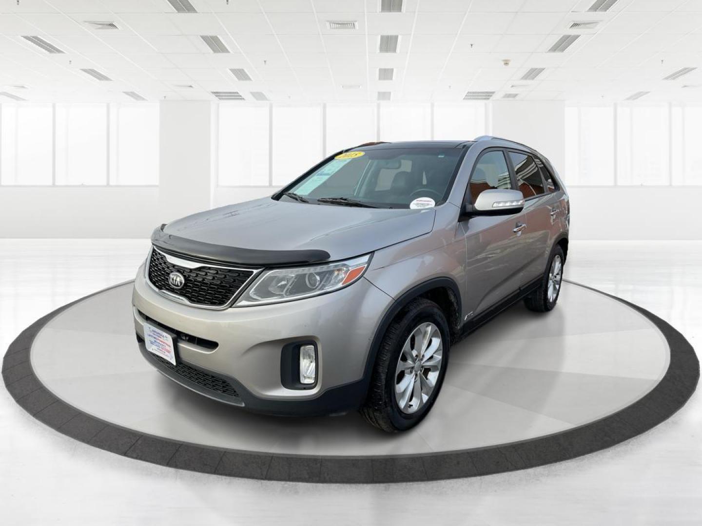 2015 Kia Sorento EX V6 (5XYKUDA73FG) with an Lambda II 3.3L V-6 gasoline direct injection engine, located at 4508 South Dixie Dr, Moraine, OH, 45439, (937) 908-9800, 39.807072, -84.031563 - Photo#7