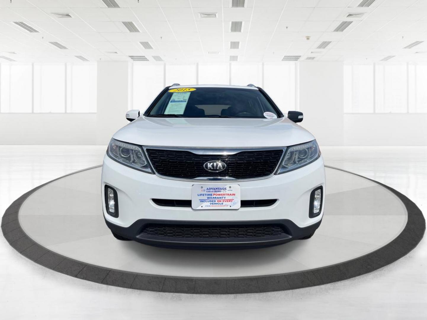 2015 Kia Sorento EX V6 (5XYKU4A74FG) with an Lambda II 3.3L V-6 gasoline direct injection engine, located at 8750 N County Rd 25A, Piqua, OH, 45356, (937) 908-9800, 40.164391, -84.232513 - Photo#6