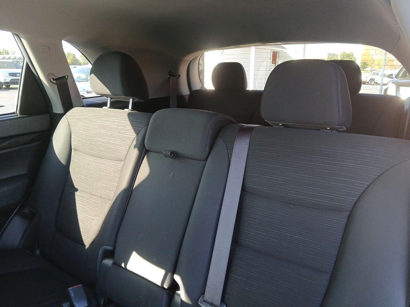 2015 Kia Sorento LX AWD (5XYKTDA64FG) with an 2.4L L4 DOHC 16V engine, 6-Speed Automatic transmission, located at 1099 N County Rd 25A , Troy, OH, 45373, (937) 908-9800, 40.057041, -84.215462 - Photo#9