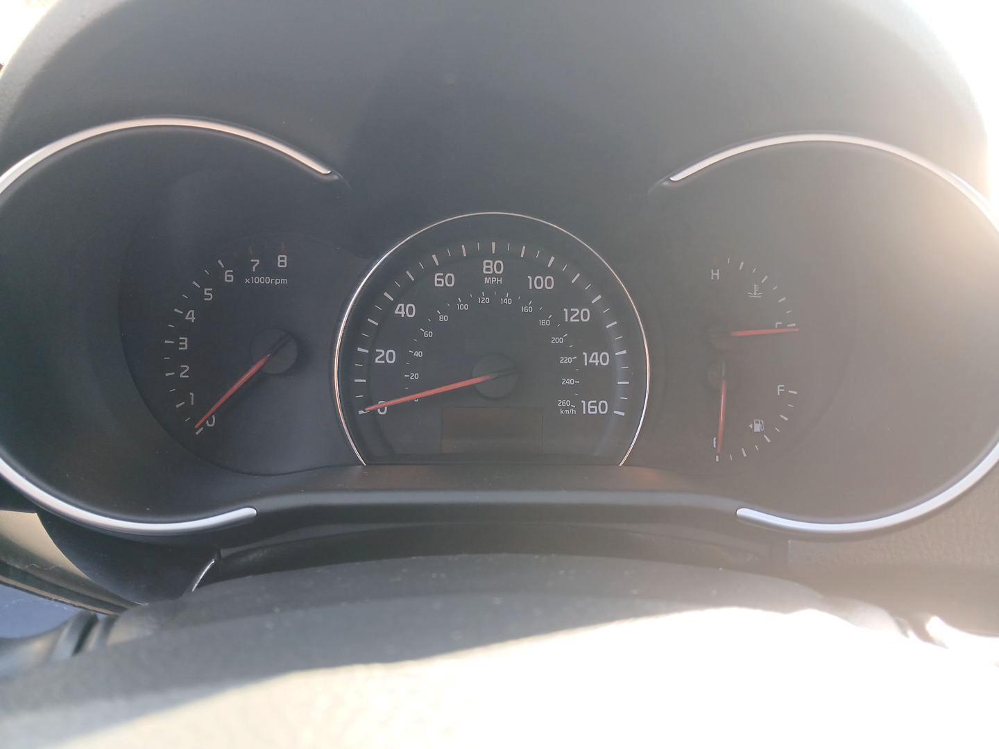 2015 Kia Sorento LX AWD (5XYKTDA64FG) with an 2.4L L4 DOHC 16V engine, 6-Speed Automatic transmission, located at 1099 N County Rd 25A , Troy, OH, 45373, (937) 908-9800, 40.057041, -84.215462 - Photo#14