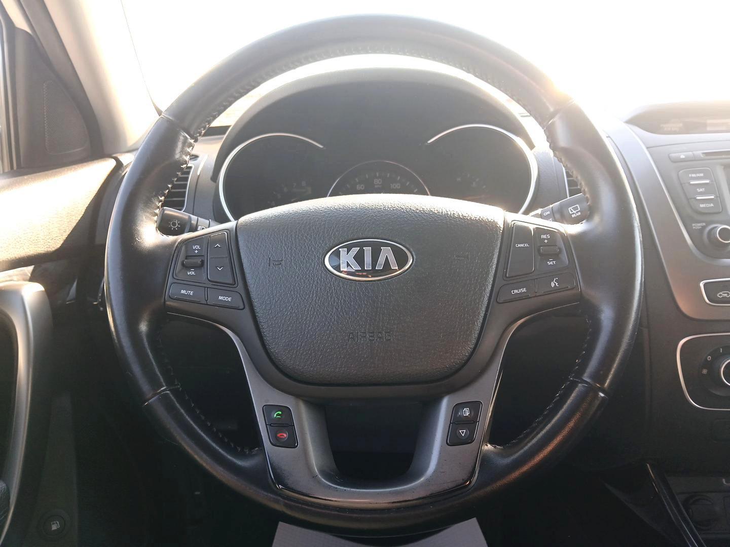 2015 Kia Sorento LX AWD (5XYKTDA64FG) with an 2.4L L4 DOHC 16V engine, 6-Speed Automatic transmission, located at 1099 N County Rd 25A , Troy, OH, 45373, (937) 908-9800, 40.057041, -84.215462 - Photo#15