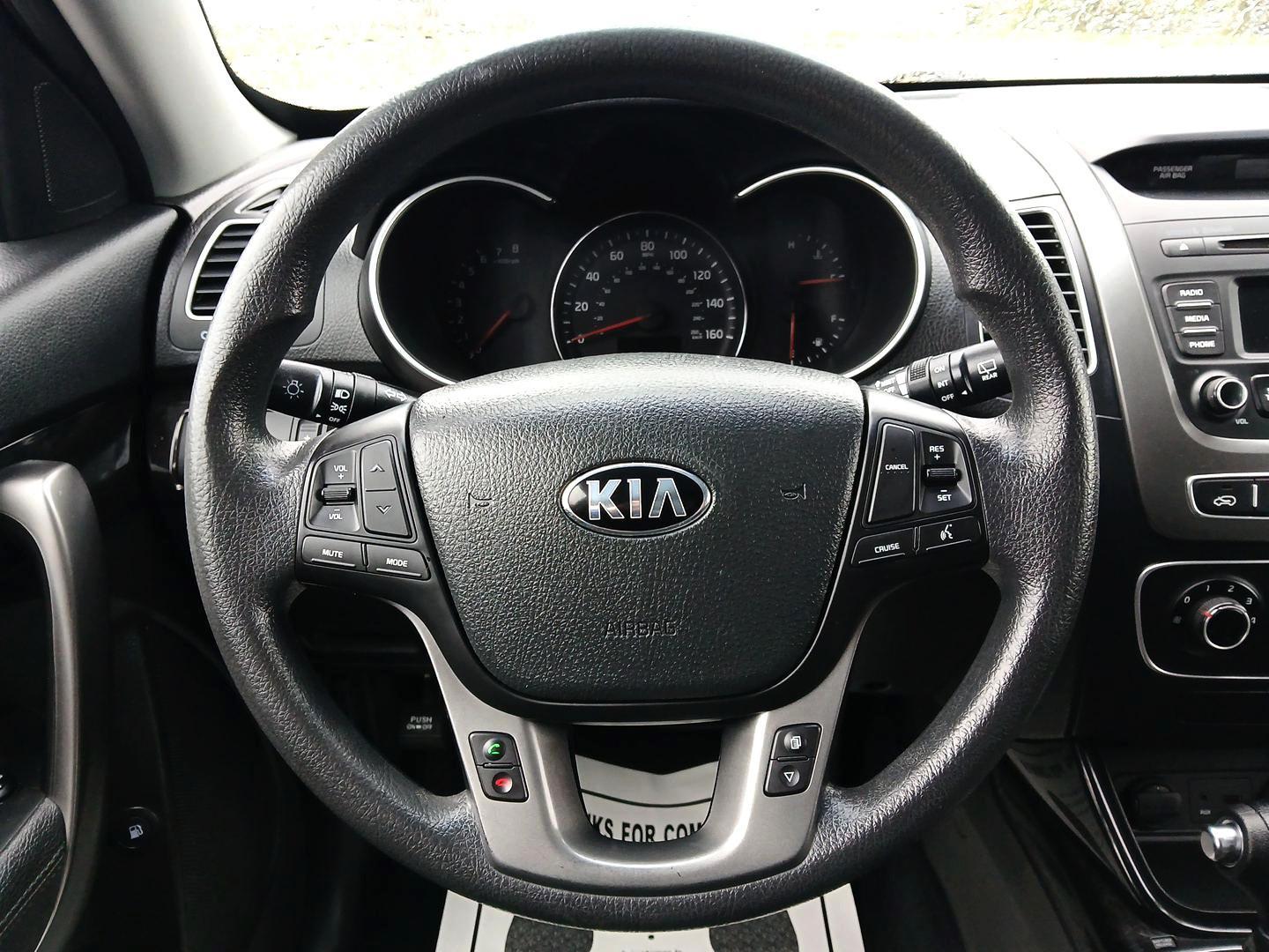 2015 Kia Sorento LX 2WD (5XYKT3A61FG) with an 2.4L L4 DOHC 16V engine, 6-Speed Automatic transmission, located at 1184 Kauffman Ave, Fairborn, OH, 45324, (937) 908-9800, 39.807072, -84.031563 - Photo#15