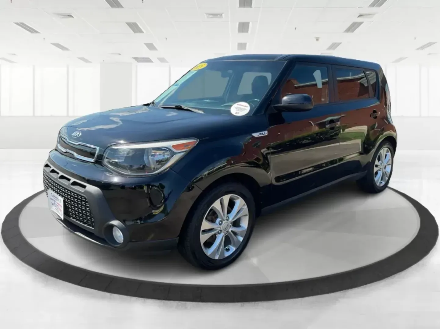 2015 Kia Soul + (KNDJP3A55F7) with an 2L I-4 gasoline direct injection engine, located at 1230 East Main St, Xenia, OH, 45385, (937) 908-9800, 39.688042, -83.910538 - Photo#6