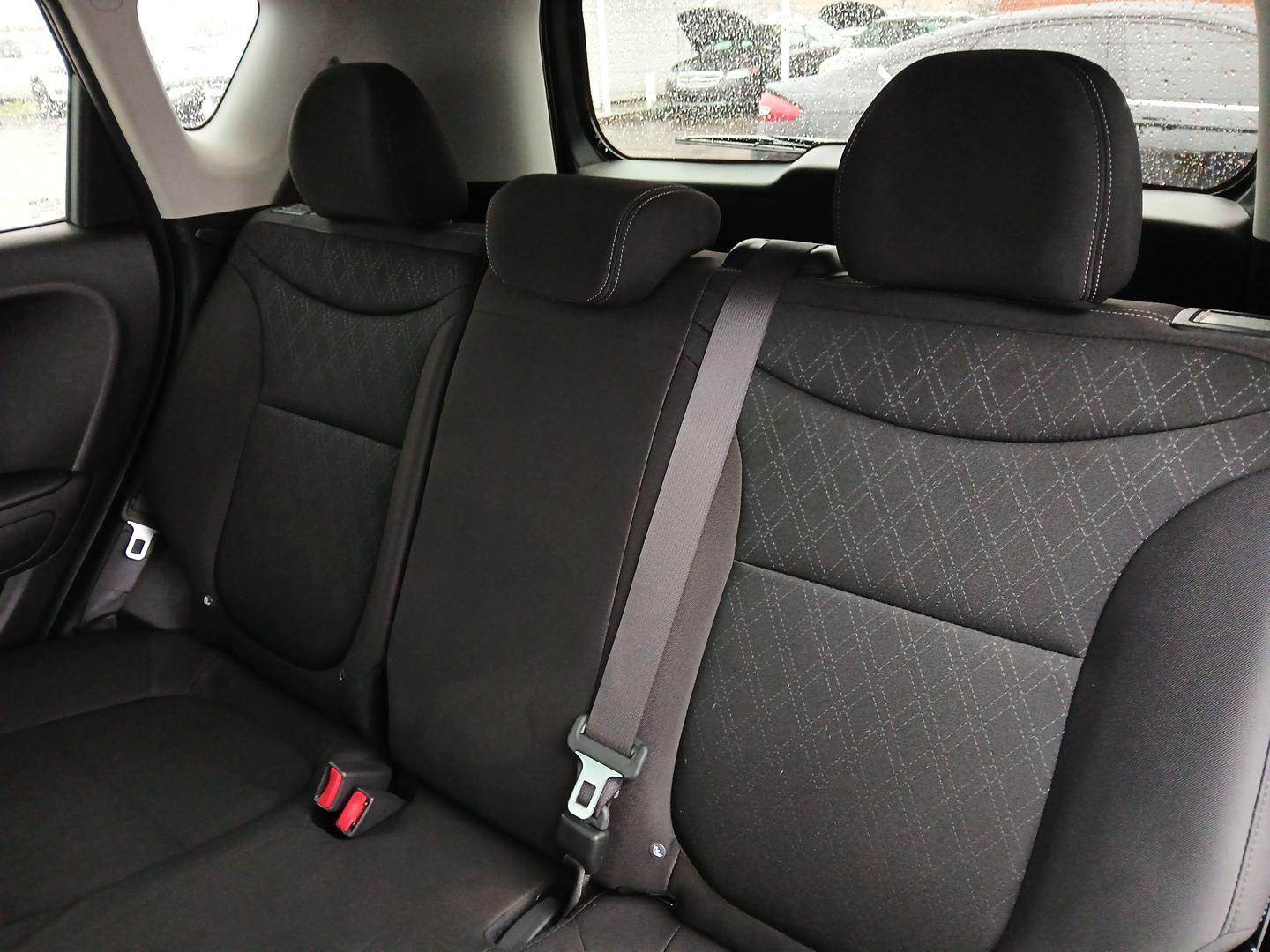 2015 Kia Soul Base (KNDJN2A26F7) with an 1.6L L4 DOHC 16V engine, located at 4508 South Dixie Dr, Moraine, OH, 45439, (937) 908-9800, 39.807072, -84.031563 - Photo#9