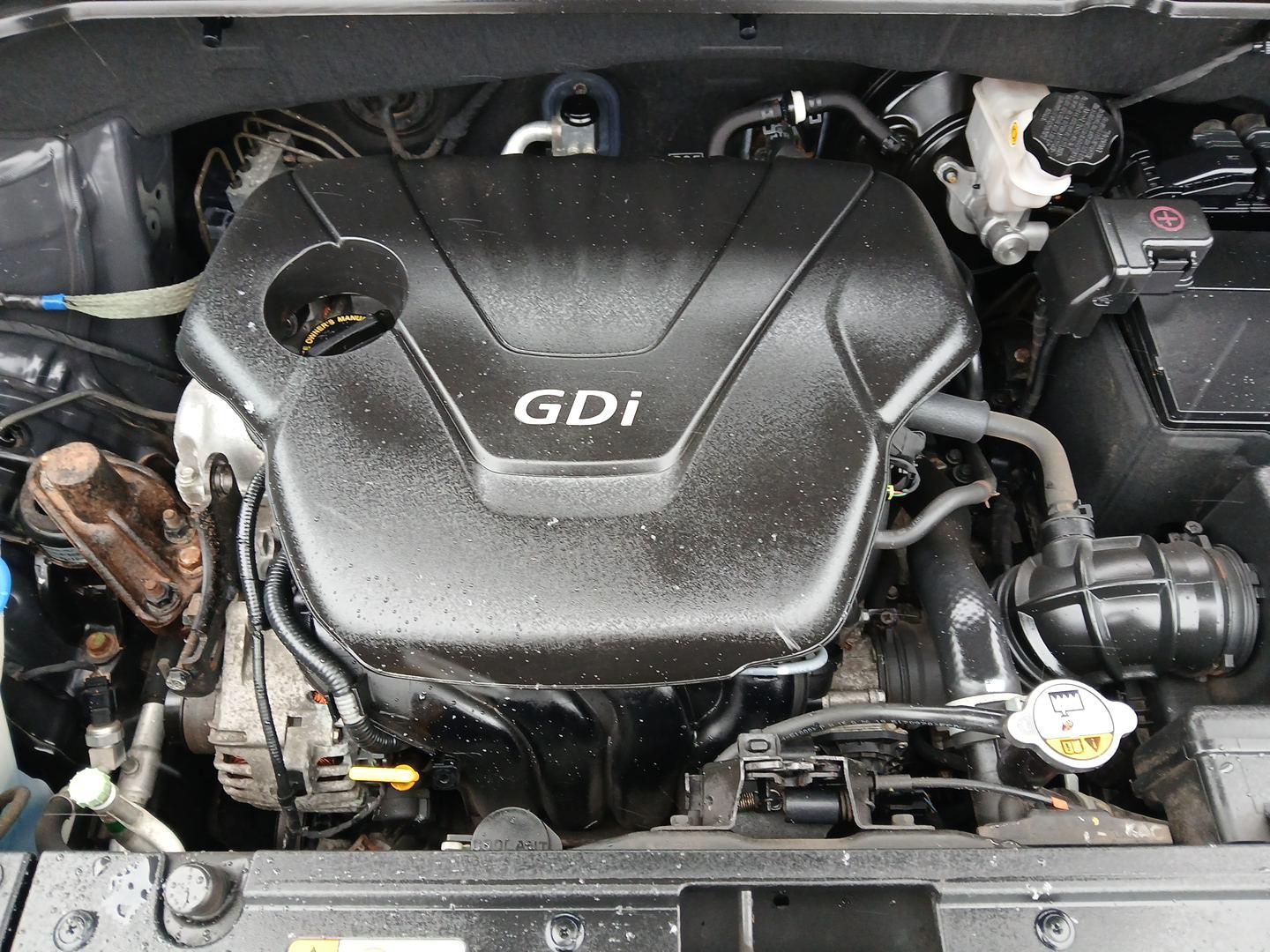 2015 Kia Soul Base (KNDJN2A26F7) with an 1.6L L4 DOHC 16V engine, located at 4508 South Dixie Dr, Moraine, OH, 45439, (937) 908-9800, 39.807072, -84.031563 - Photo#10