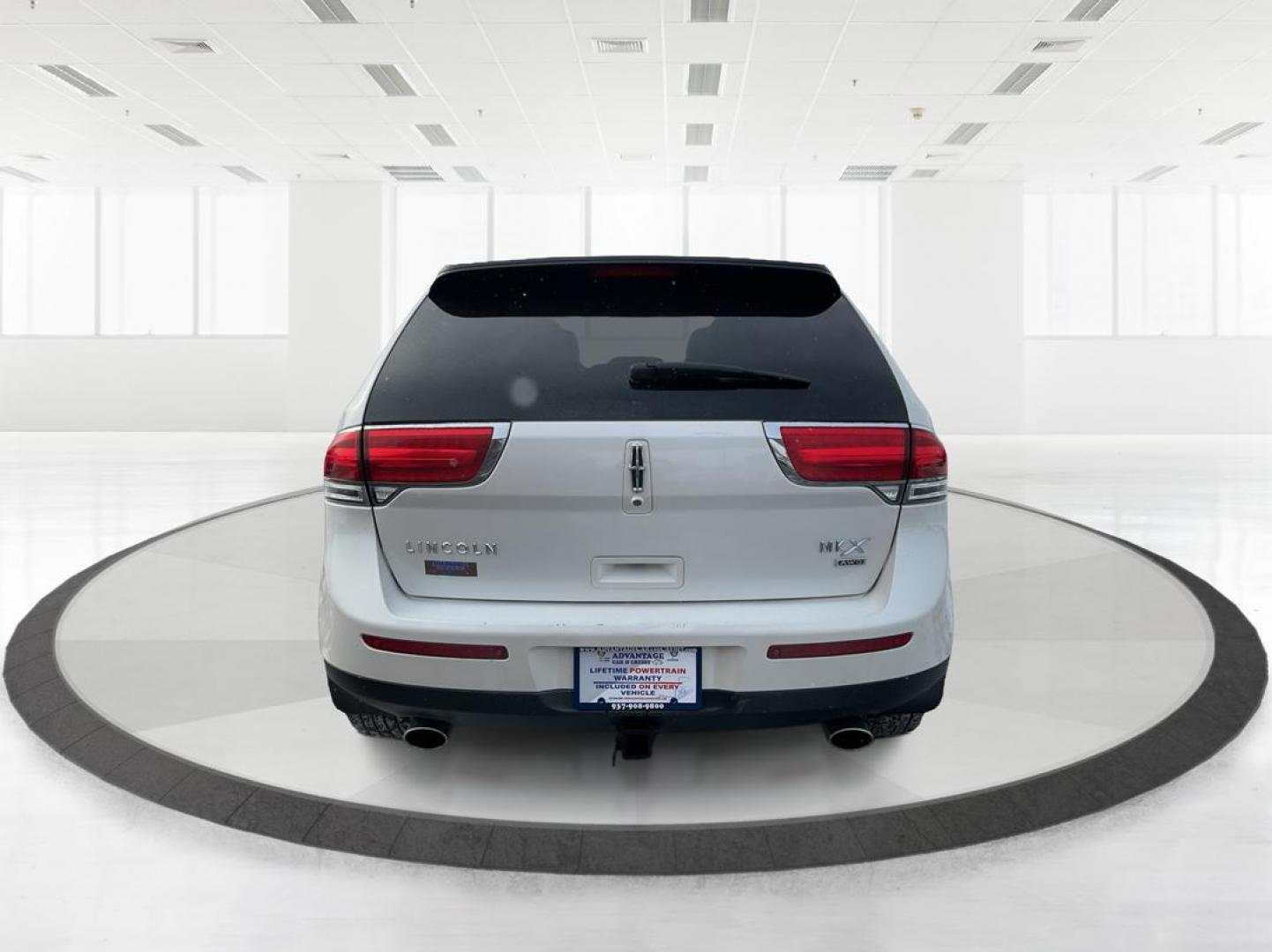 2015 Lincoln MKX Base AWD (2LMDJ8JK7FB) with an Other engine, located at 401 Woodman Dr, Riverside, OH, 45431, (937) 908-9800, 39.761024, -84.120956 - Photo#3
