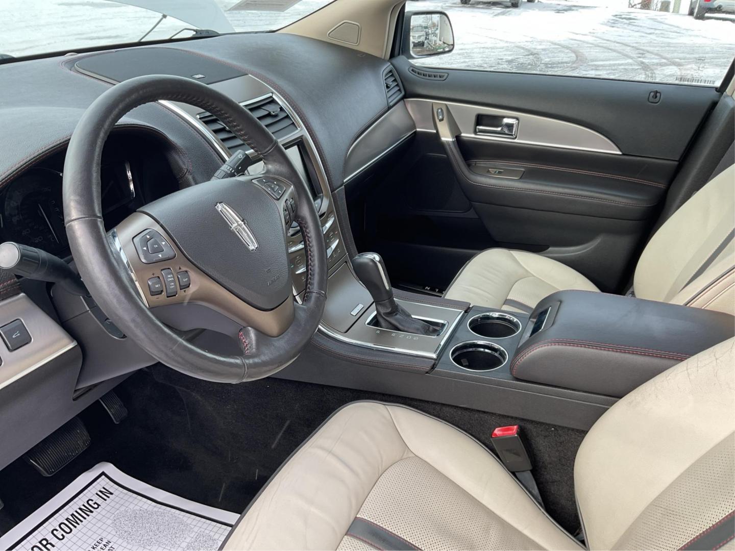 2015 Lincoln MKX Base AWD (2LMDJ8JK7FB) with an Other engine, located at 401 Woodman Dr, Riverside, OH, 45431, (937) 908-9800, 39.761024, -84.120956 - Photo#8
