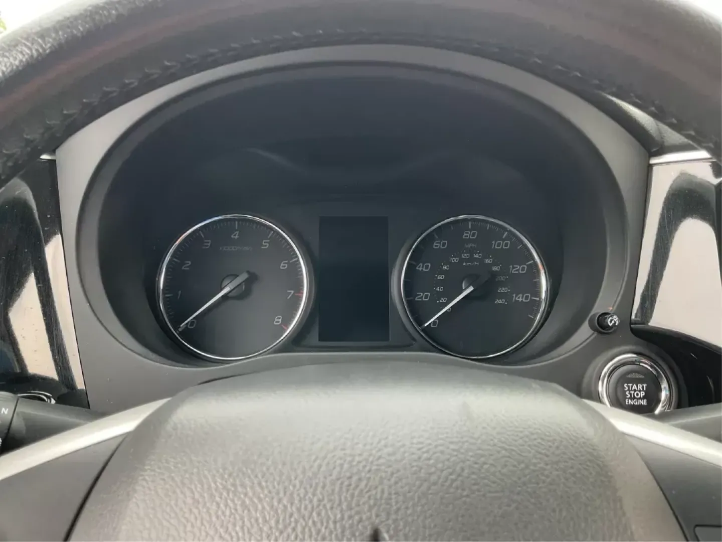 2015 Mitsubishi Outlander SE (JA4AZ3A31FZ) with an 2.4L I-4 variable valve control engine, located at 880 E. National Road, OH, 45377, (937) 908-9800, 39.891918, -84.183975 - Photo#13
