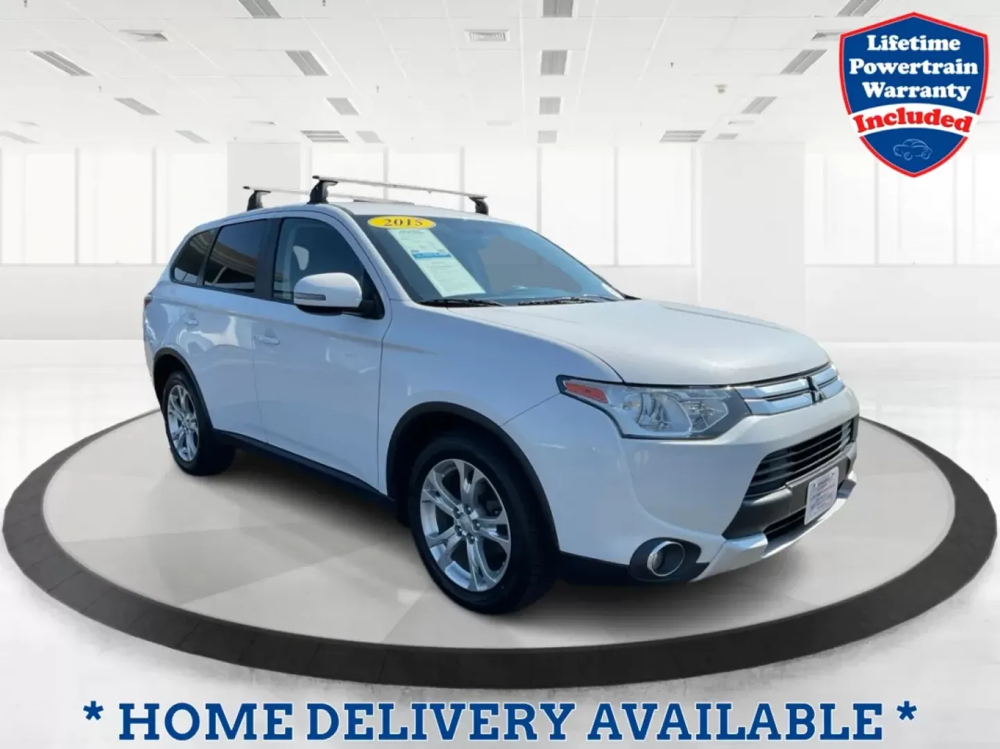 2015 Mitsubishi Outlander SE (JA4AZ3A30FZ) with an 2.4L I-4 variable valve control engine, located at 1184 Kauffman Ave, Fairborn, OH, 45324, (937) 908-9800, 39.807072, -84.031563 - Photo#0