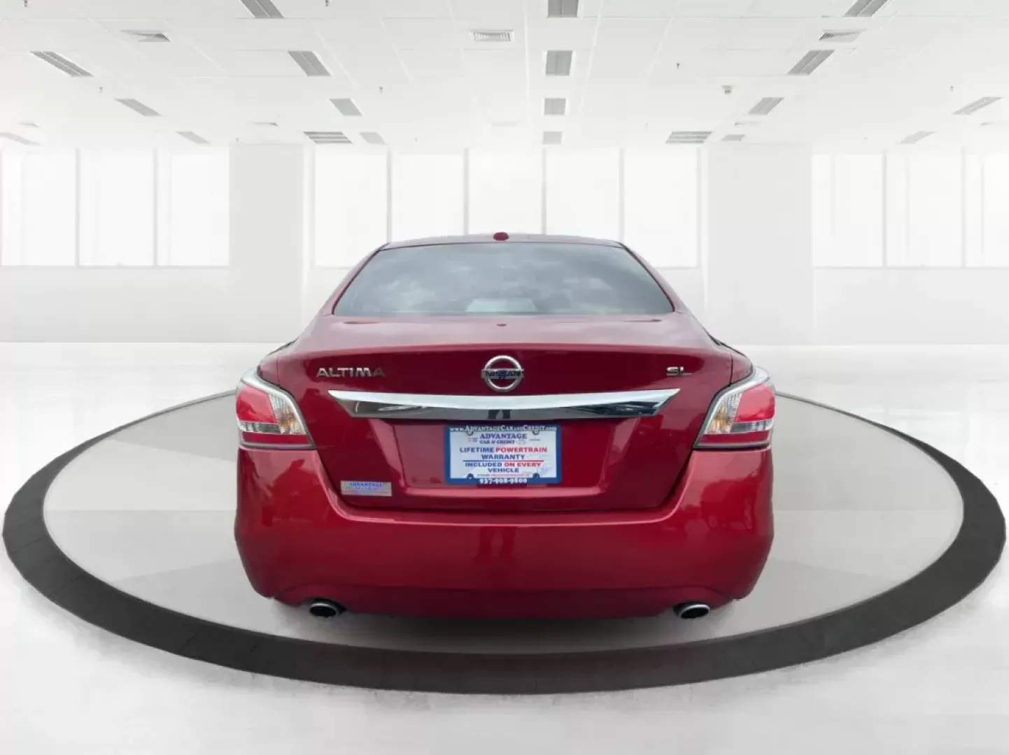2015 Nissan Altima 2.5 SL (1N4AL3APXFC) with an 2.5L I-4 DOHC engine, located at 1951 S Dayton Lakeview Rd., New Carlisle, OH, 45344, (937) 908-9800, 39.890999, -84.050255 - Photo#3