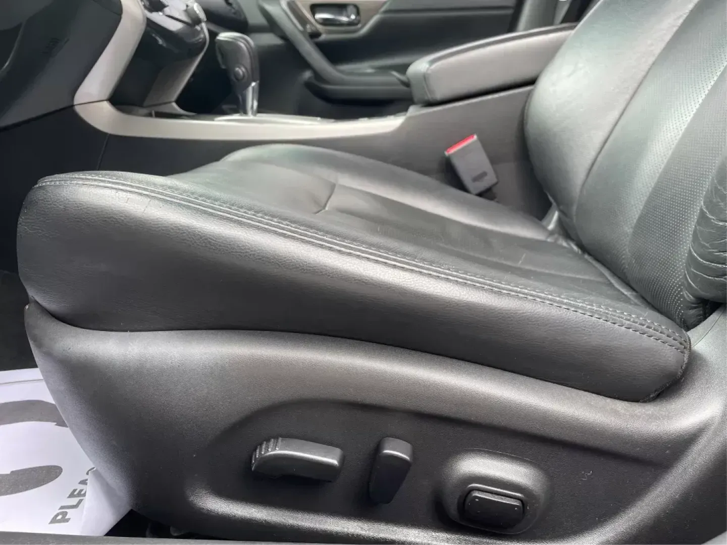 2015 Nissan Altima 2.5 SL (1N4AL3APXFC) with an 2.5L I-4 DOHC engine, located at 1951 S Dayton Lakeview Rd., New Carlisle, OH, 45344, (937) 908-9800, 39.890999, -84.050255 - Photo#17