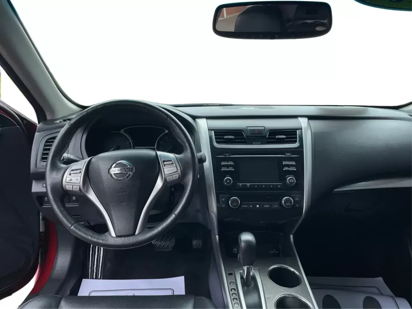 2015 Nissan Altima 2.5 SL (1N4AL3APXFC) with an 2.5L I-4 DOHC engine, located at 1951 S Dayton Lakeview Rd., New Carlisle, OH, 45344, (937) 908-9800, 39.890999, -84.050255 - Photo#20