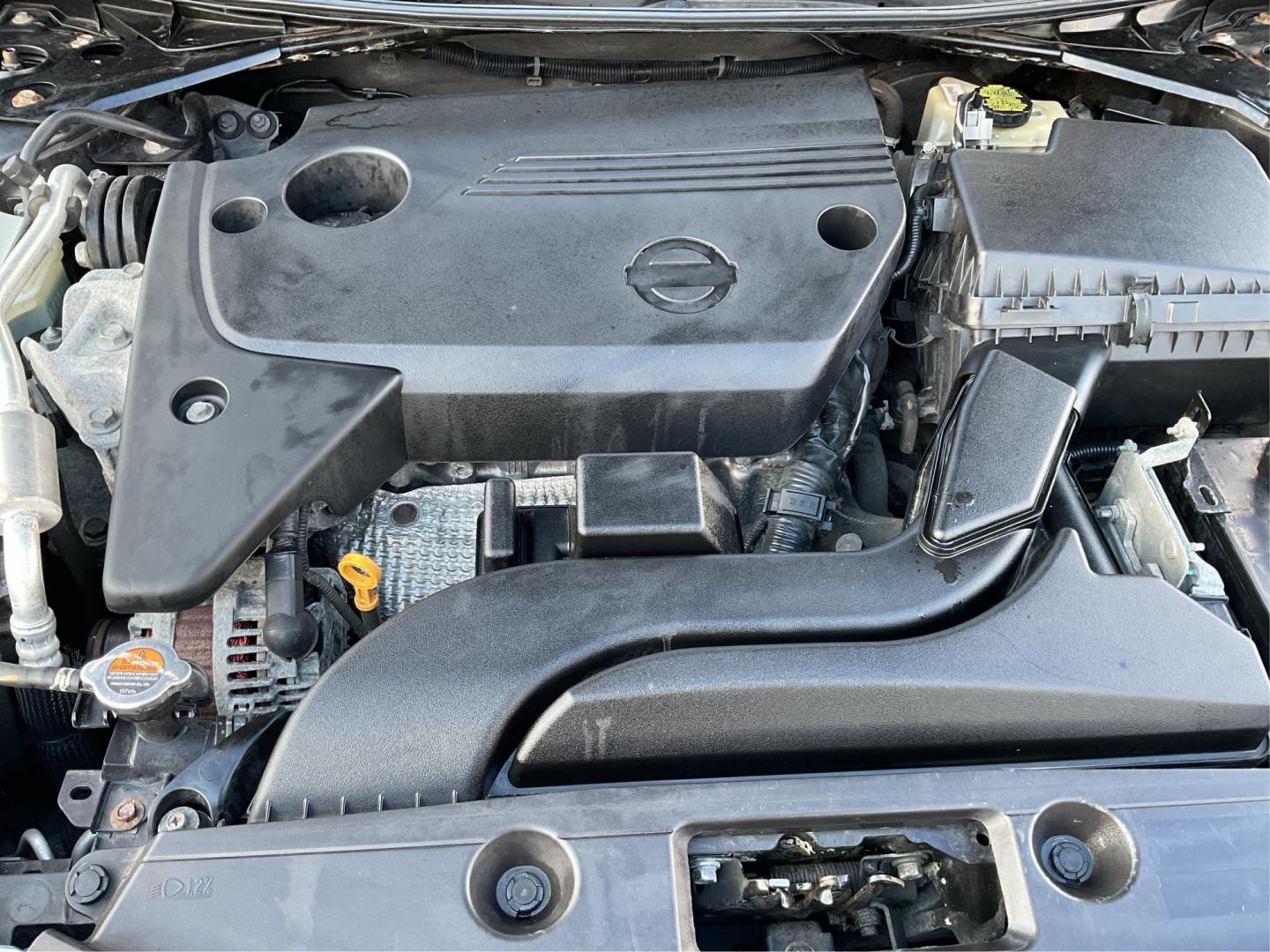 2015 Nissan Altima 2.5 S (1N4AL3AP5FN) with an Other engine, located at 401 Woodman Dr, Riverside, OH, 45431, (937) 908-9800, 39.761024, -84.120956 - Photo#10