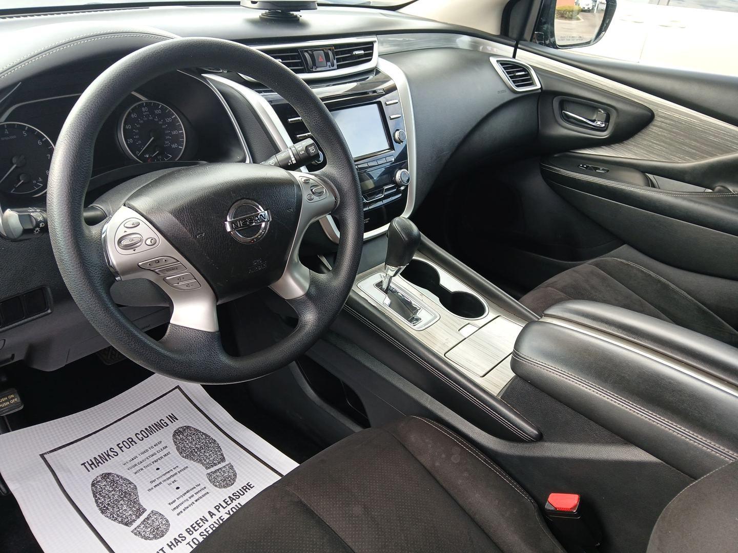 2015 Nissan Murano S AWD (5N1AZ2MH4FN) with an 3.5L V6 DOHC 24V engine, Continuously Variable Transmission transmission, located at 880 E. National Road, OH, 45377, (937) 908-9800, 39.891918, -84.183975 - Photo#8
