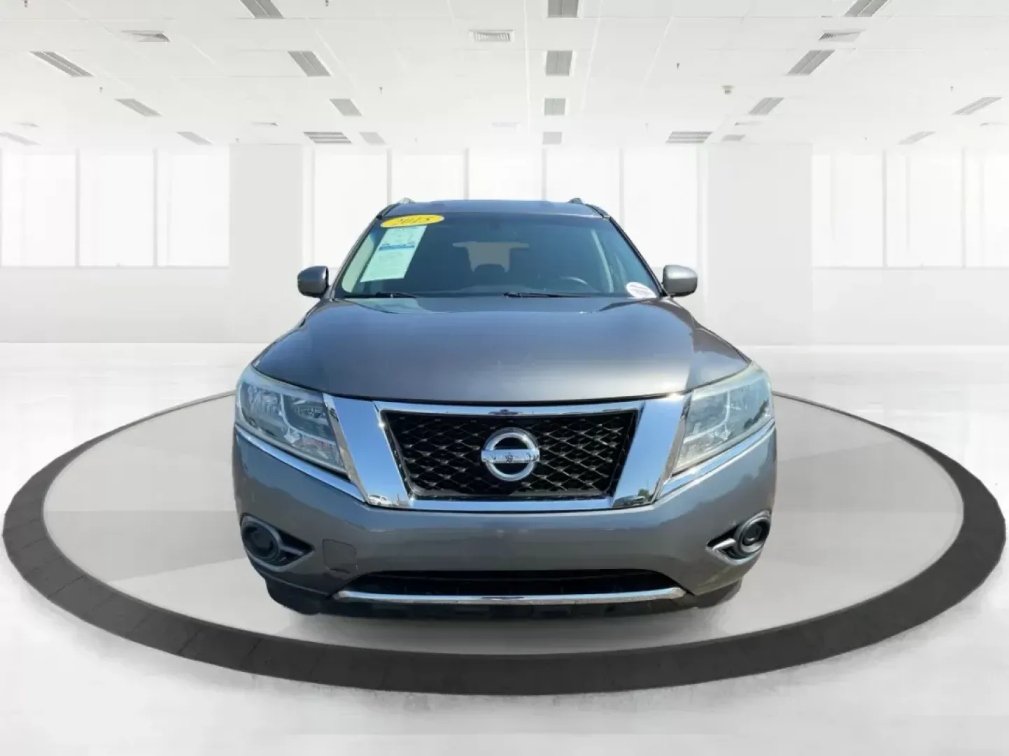 2015 Nissan Pathfinder S (5N1AR2MMXFC) with an 3.5L V-6 DOHC engine, located at 4508 South Dixie Dr, Moraine, OH, 45439, (937) 908-9800, 39.807072, -84.031563 - Photo#6