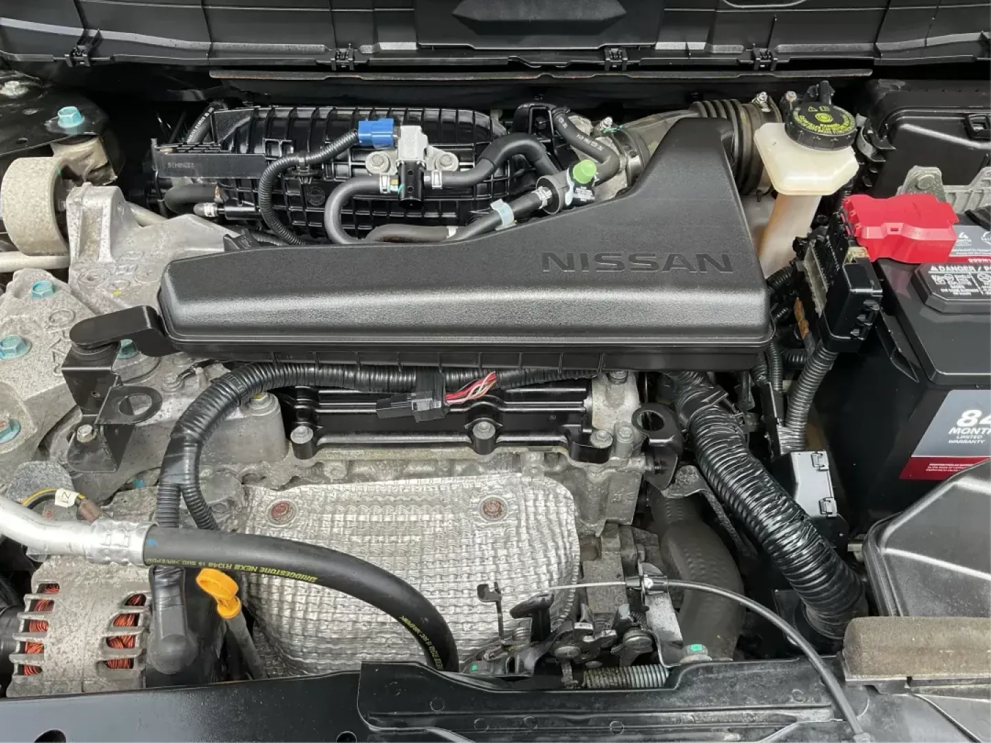 2015 Nissan Rogue SV (KNMAT2MV6FP) with an 2.5L I-4 DOHC engine, located at 1230 East Main St, Xenia, OH, 45385, (937) 908-9800, 39.688042, -83.910538 - Photo#8