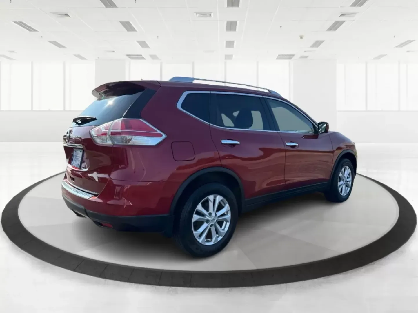 2018 Jeep Compass Latitude FWD (3C4NJCBB1JT) with an 2.4L I-4 variable valve control engine, located at 8750 N County Rd 25A, Piqua, OH, 45356, (937) 908-9800, 40.164391, -84.232513 - Photo#2