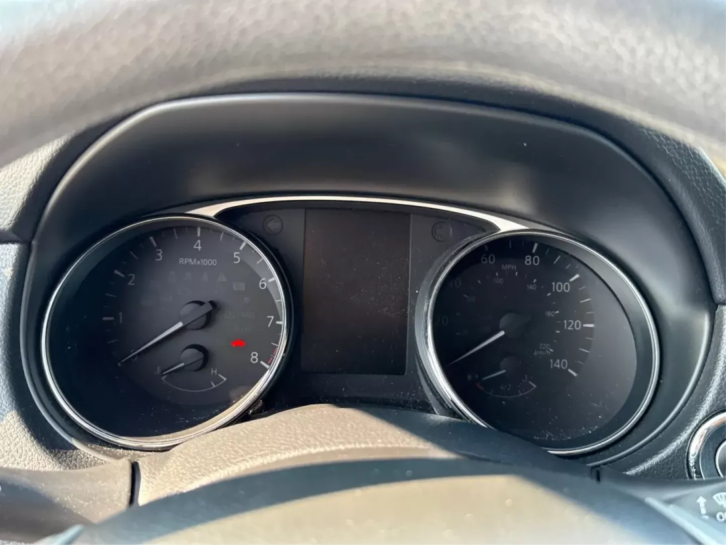 2018 Jeep Compass Latitude FWD (3C4NJCBB1JT) with an 2.4L I-4 variable valve control engine, located at 8750 N County Rd 25A, Piqua, OH, 45356, (937) 908-9800, 40.164391, -84.232513 - Photo#15