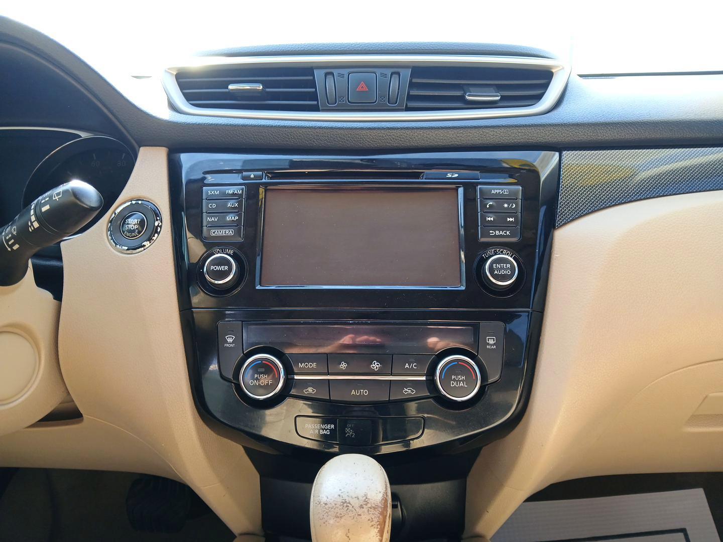 2015 Nissan Rogue SL AWD (5N1AT2MV0FC) with an 2.5L L4 DOHC 16V engine, Continuously Variable Transmission transmission, located at 1951 S Dayton Lakeview Rd., New Carlisle, OH, 45344, (937) 908-9800, 39.890999, -84.050255 - Photo#12