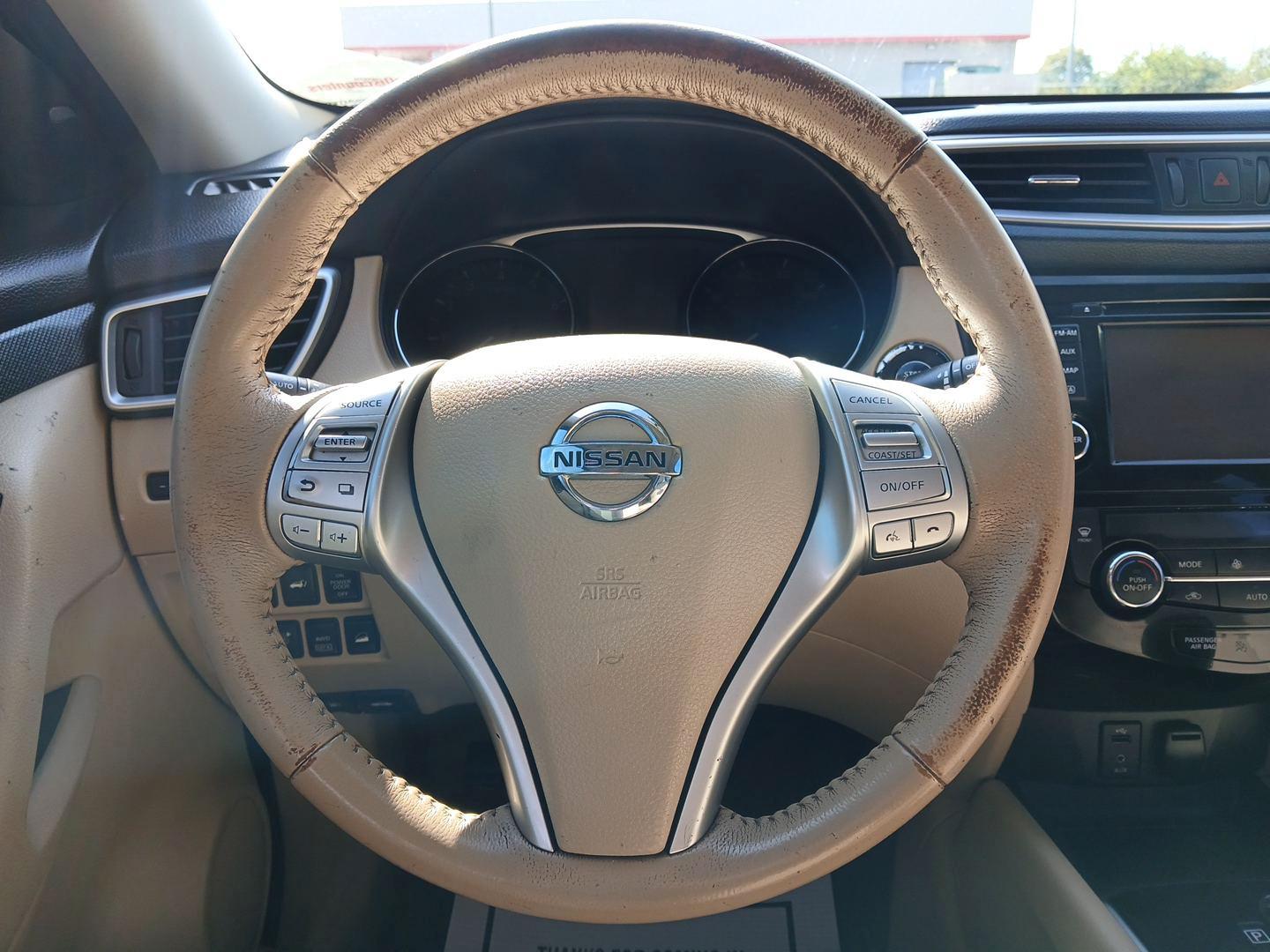 2015 Nissan Rogue SL AWD (5N1AT2MV0FC) with an 2.5L L4 DOHC 16V engine, Continuously Variable Transmission transmission, located at 1951 S Dayton Lakeview Rd., New Carlisle, OH, 45344, (937) 908-9800, 39.890999, -84.050255 - Photo#15