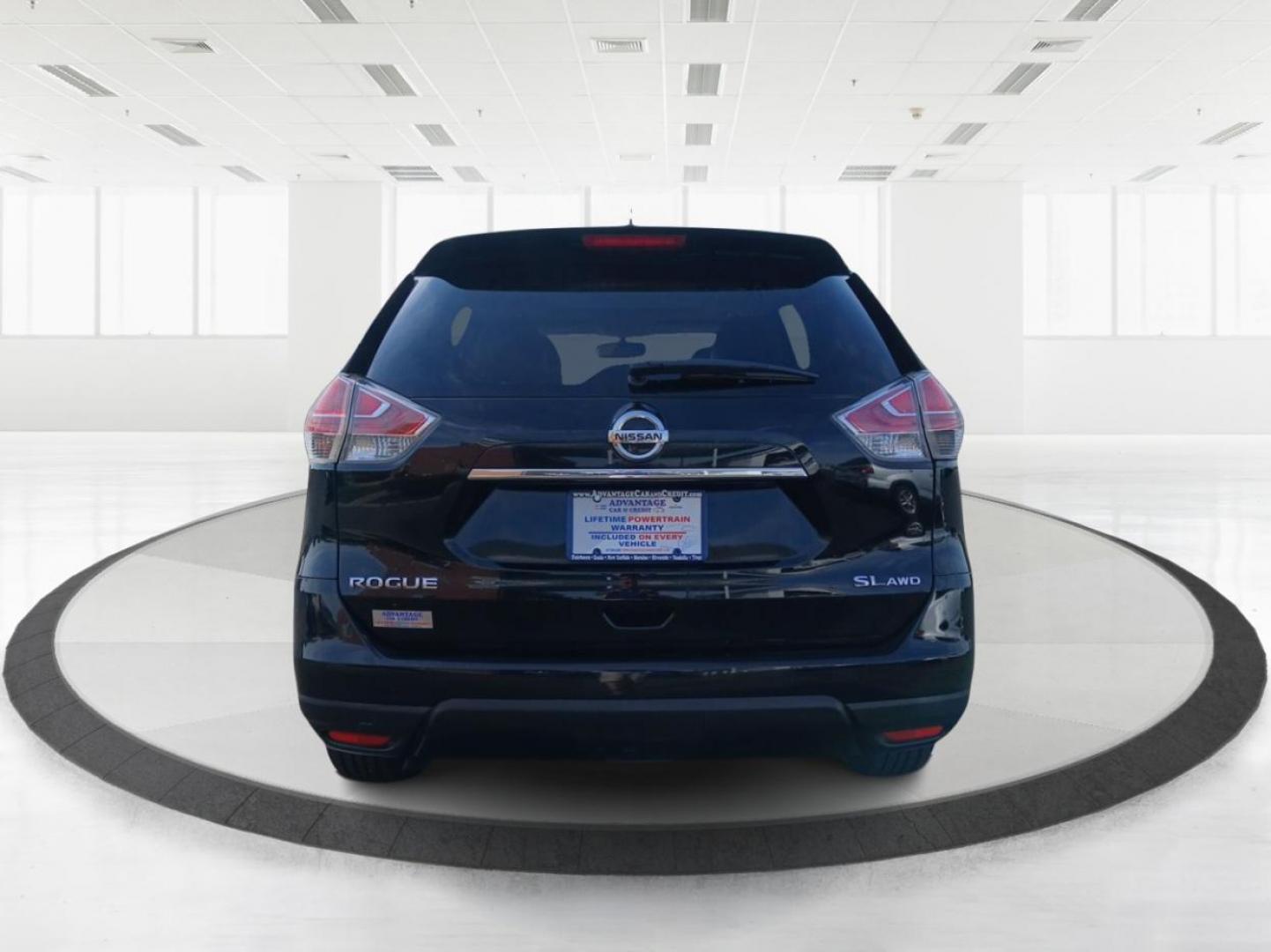 2015 Nissan Rogue SL AWD (5N1AT2MV0FC) with an 2.5L L4 DOHC 16V engine, Continuously Variable Transmission transmission, located at 1951 S Dayton Lakeview Rd., New Carlisle, OH, 45344, (937) 908-9800, 39.890999, -84.050255 - Photo#3