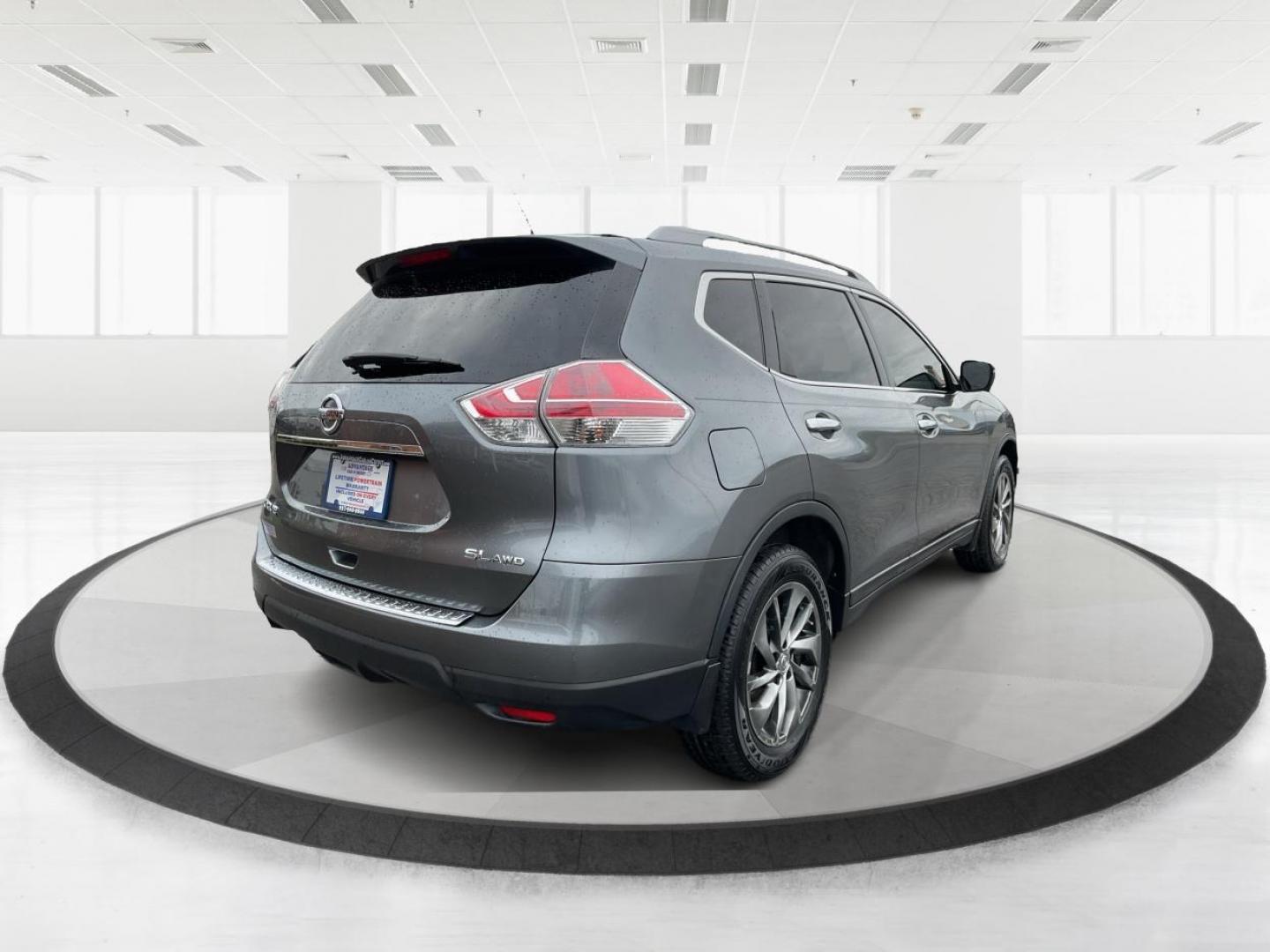 2015 Nissan Rogue SL (5N1AT2MV4FC) with an 2.5L I-4 DOHC engine, located at 1951 S Dayton Lakeview Rd., New Carlisle, OH, 45344, (937) 908-9800, 39.890999, -84.050255 - Photo#2