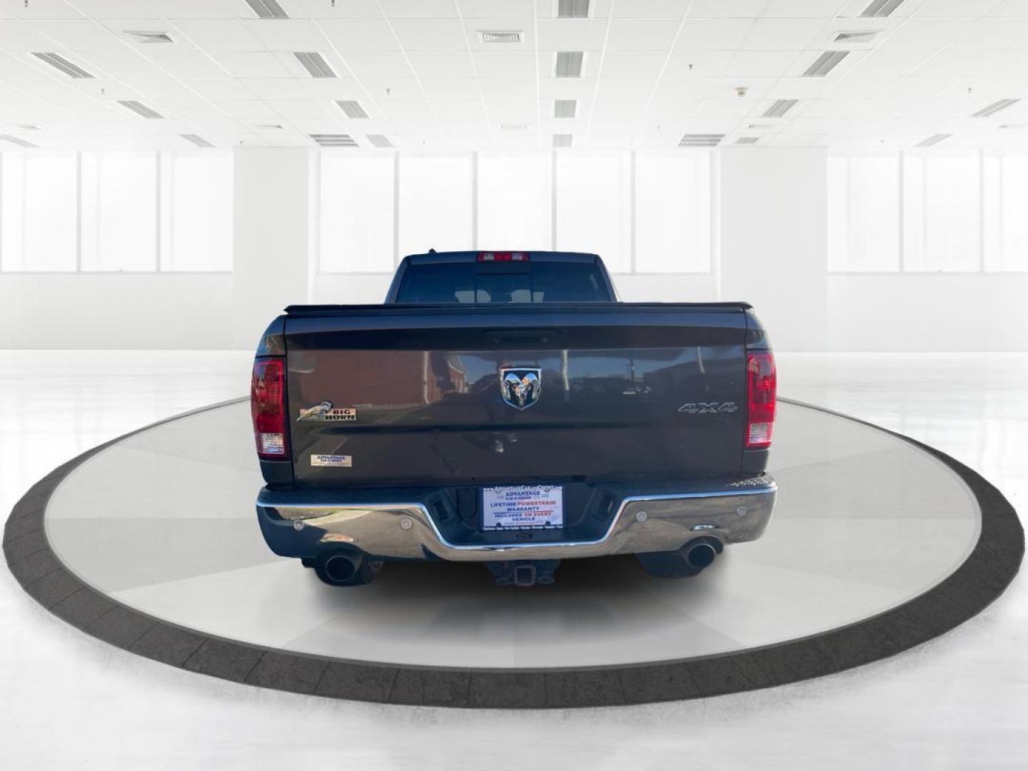 2015 Ram 1500 SLT Quad Cab 4WD (1C6RR7GT2FS) with an 5.7L V8 OHV 16V engine, 8-Speed Automatic transmission, located at 1951 S Dayton Lakeview Rd., New Carlisle, OH, 45344, (937) 908-9800, 39.890999, -84.050255 - Photo#3