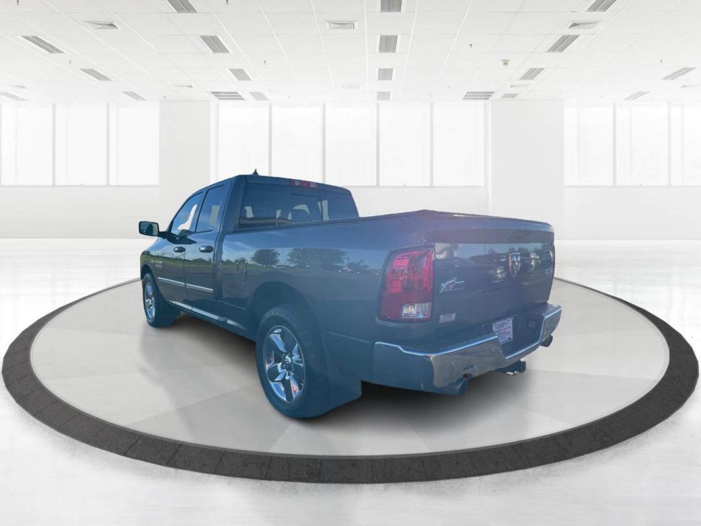 2015 Ram 1500 SLT Quad Cab 4WD (1C6RR7GT2FS) with an 5.7L V8 OHV 16V engine, 8-Speed Automatic transmission, located at 1951 S Dayton Lakeview Rd., New Carlisle, OH, 45344, (937) 908-9800, 39.890999, -84.050255 - Photo#4