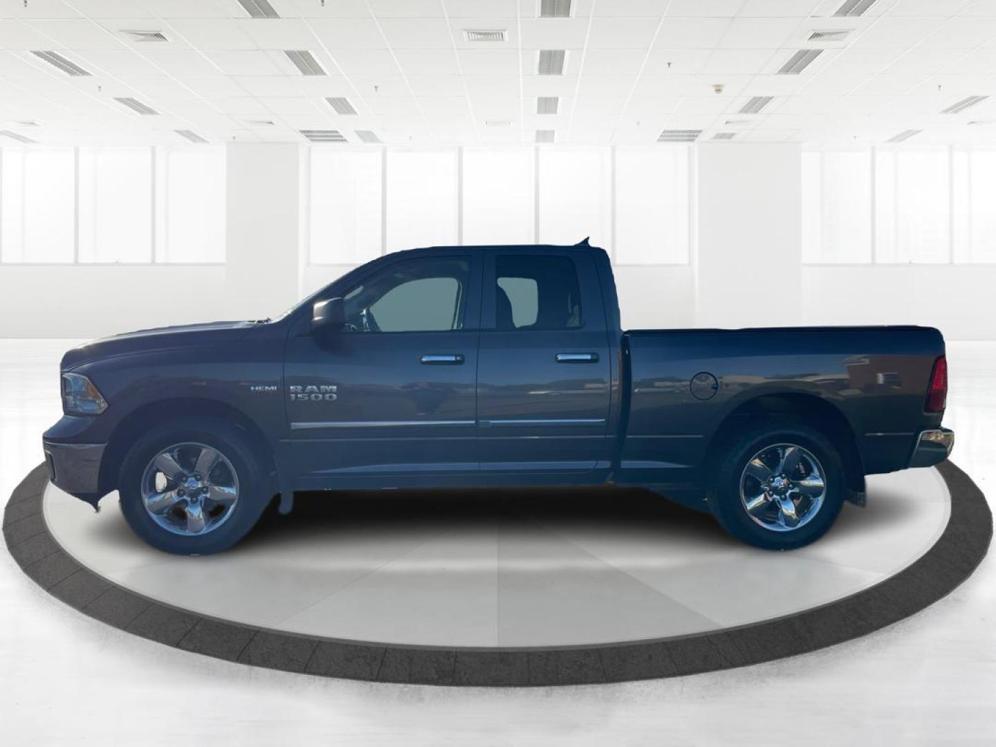 2015 Ram 1500 SLT Quad Cab 4WD (1C6RR7GT2FS) with an 5.7L V8 OHV 16V engine, 8-Speed Automatic transmission, located at 1951 S Dayton Lakeview Rd., New Carlisle, OH, 45344, (937) 908-9800, 39.890999, -84.050255 - Photo#5
