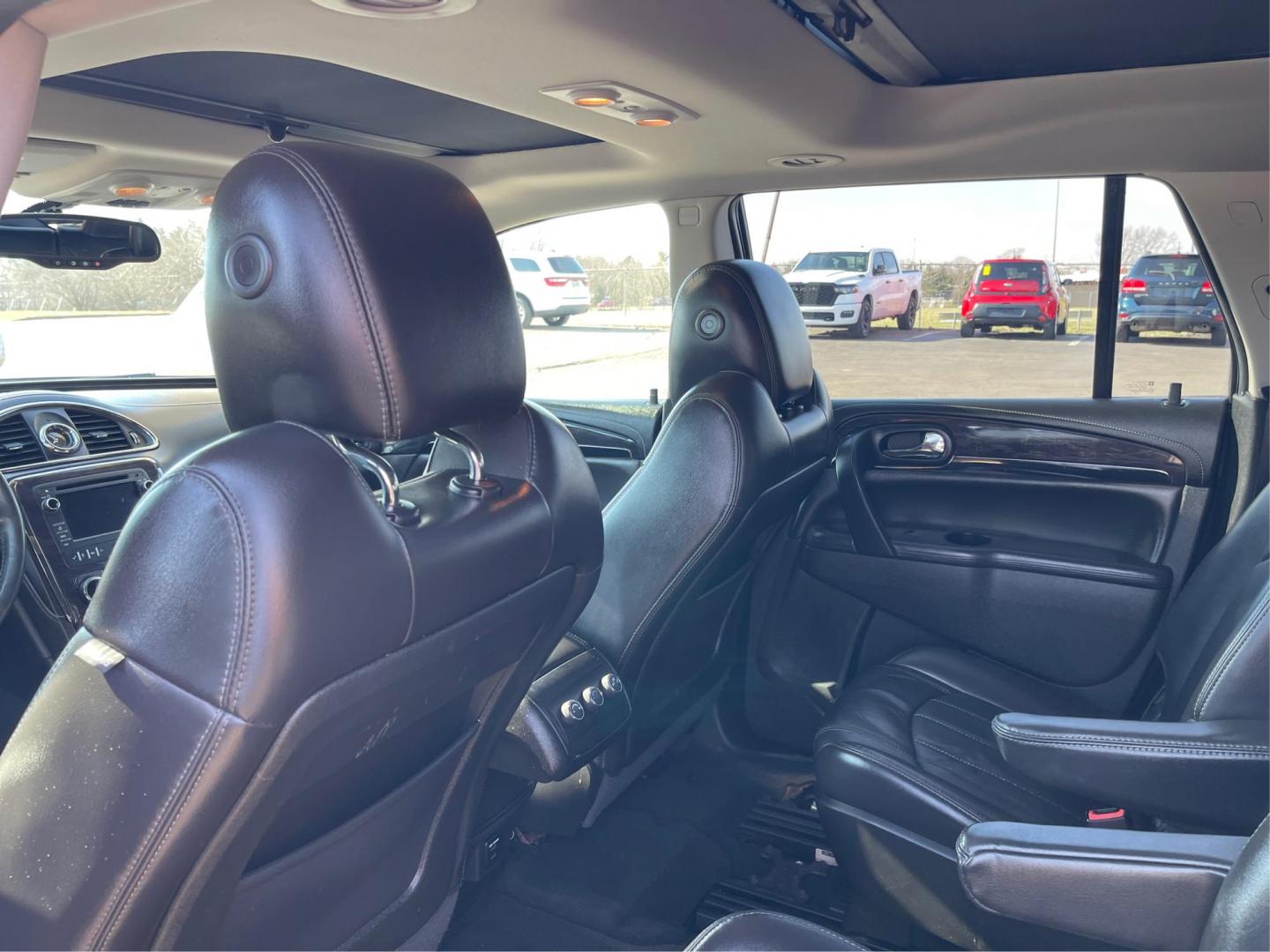 2016 Buick Enclave Leather (5GAKRBKD9GJ) with an Other engine, located at 4508 South Dixie Dr, Moraine, OH, 45439, (937) 908-9800, 39.807072, -84.031563 - Photo#9