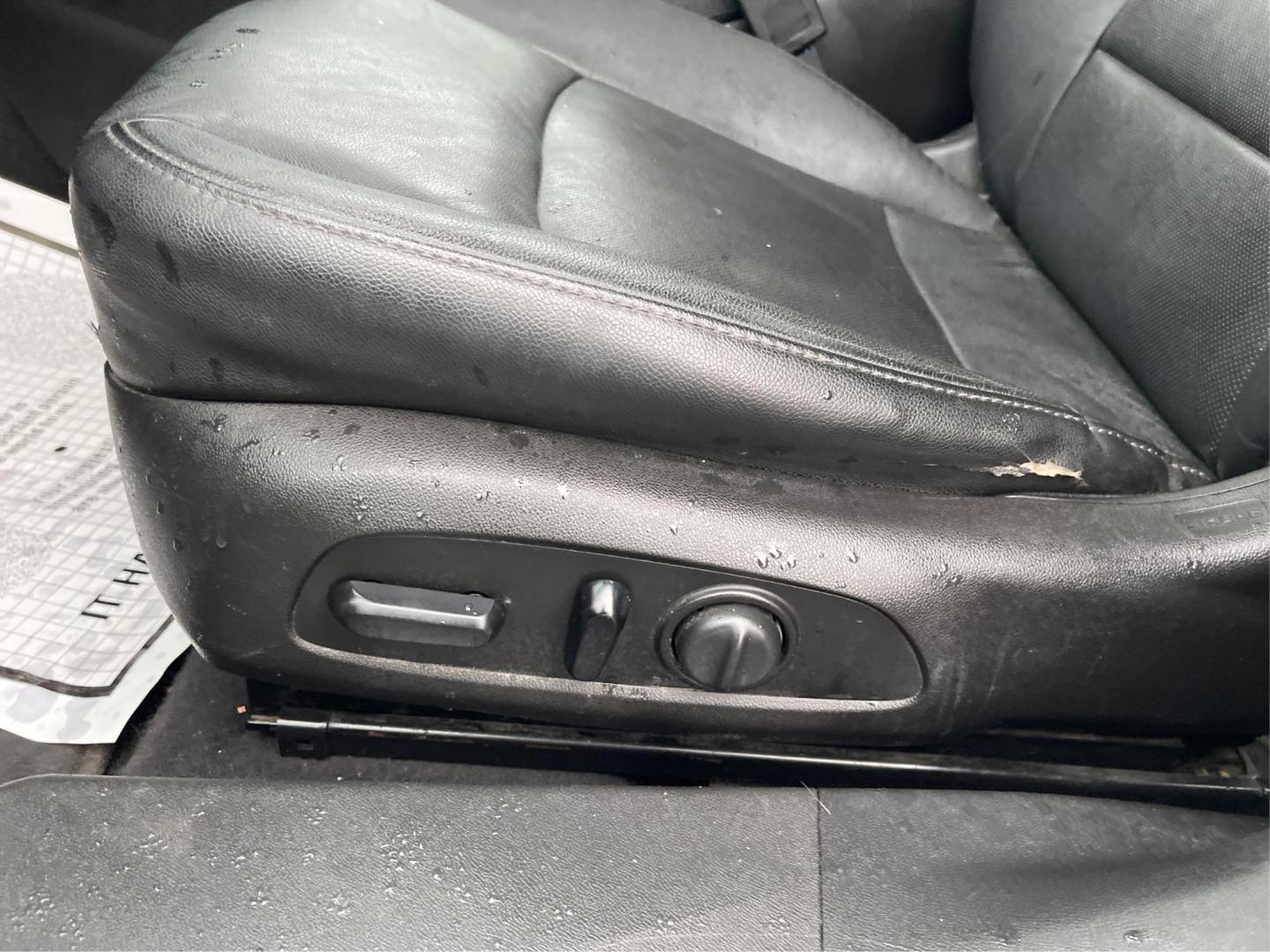 2016 Chevrolet Malibu Premier (1G1ZH5SX9GF) with an Other engine, located at 880 E. National Road, OH, 45377, (937) 908-9800, 39.891918, -84.183975 - Photo#18