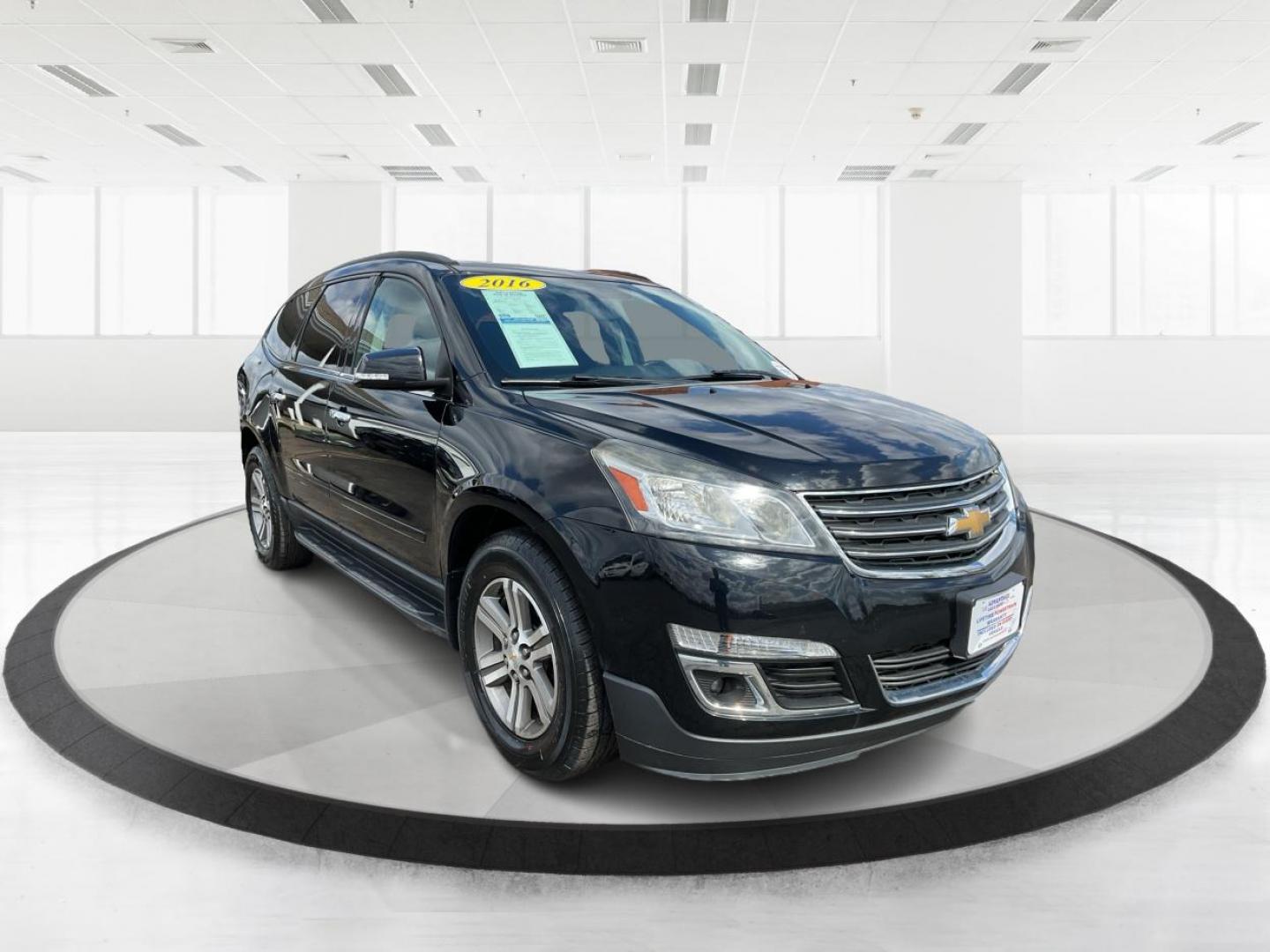 2016 Chevrolet Traverse 1LT (1GNKRGKD2GJ) with an 3.6L V-6 gasoline direct injection engine, located at 4508 South Dixie Dr, Moraine, OH, 45439, (937) 908-9800, 39.807072, -84.031563 - Photo#0