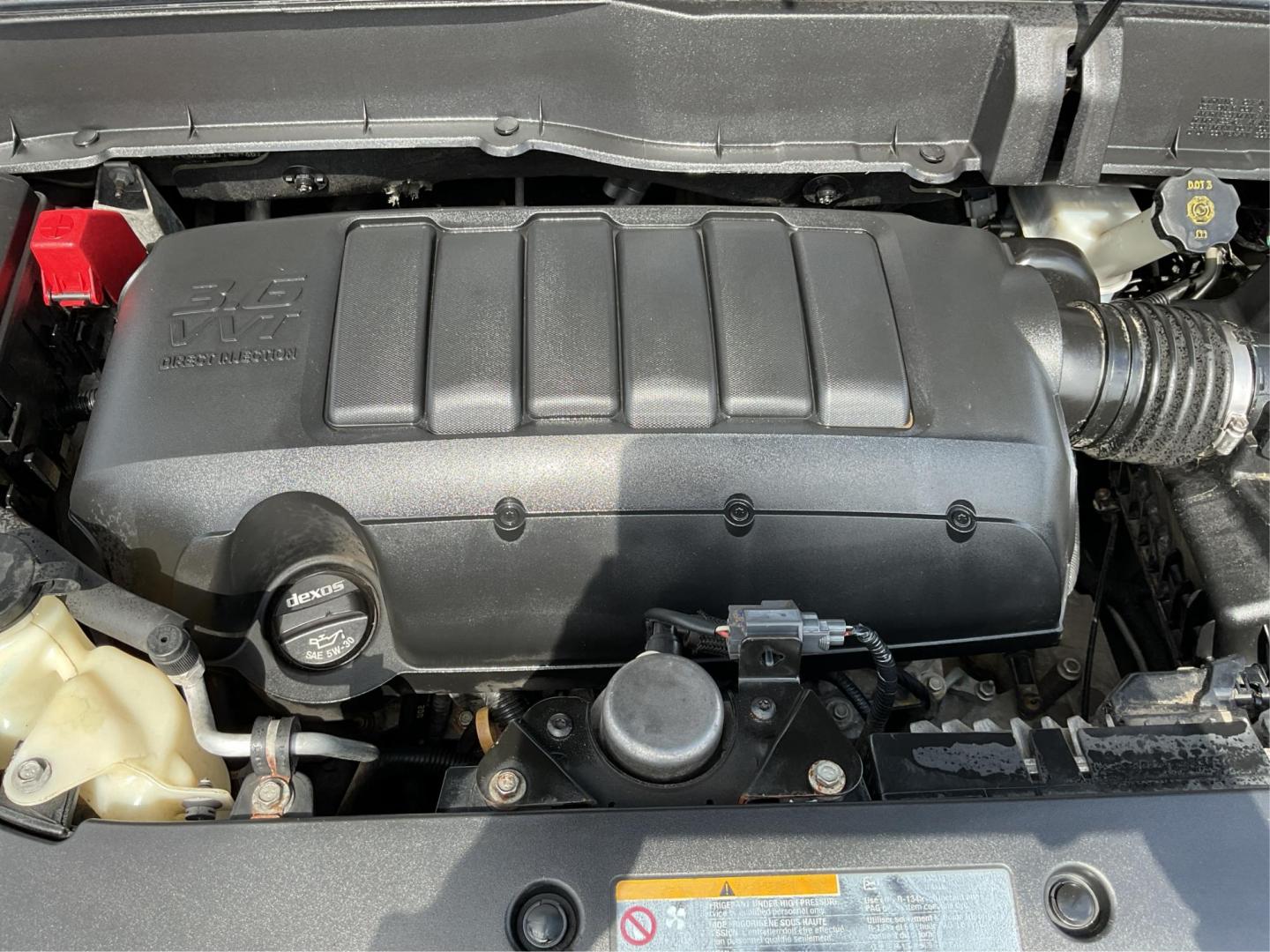 2016 Chevrolet Traverse 1LT (1GNKRGKD2GJ) with an 3.6L V-6 gasoline direct injection engine, located at 4508 South Dixie Dr, Moraine, OH, 45439, (937) 908-9800, 39.807072, -84.031563 - Photo#10