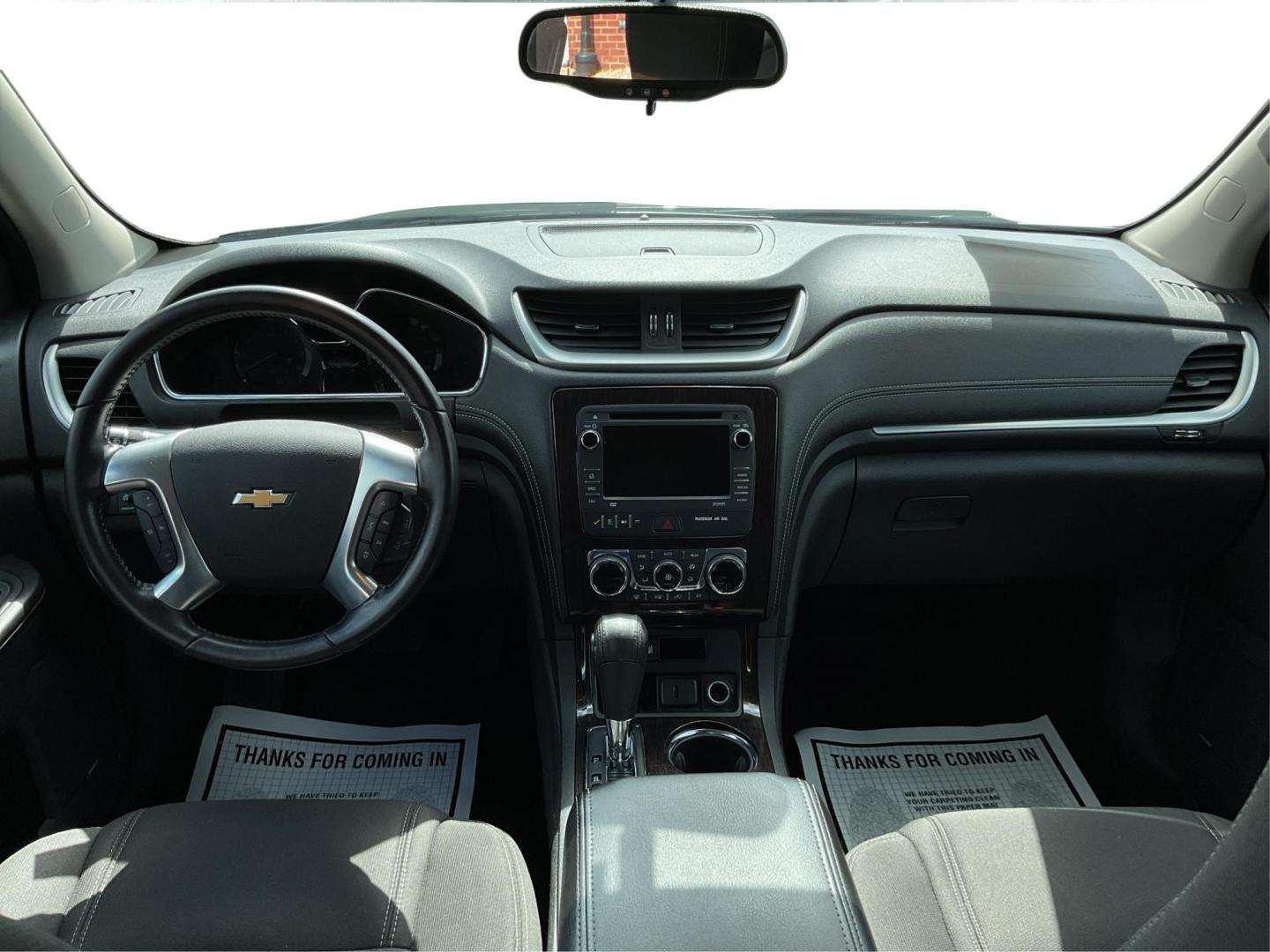2016 Chevrolet Traverse 1LT (1GNKRGKD2GJ) with an 3.6L V-6 gasoline direct injection engine, located at 4508 South Dixie Dr, Moraine, OH, 45439, (937) 908-9800, 39.807072, -84.031563 - Photo#20
