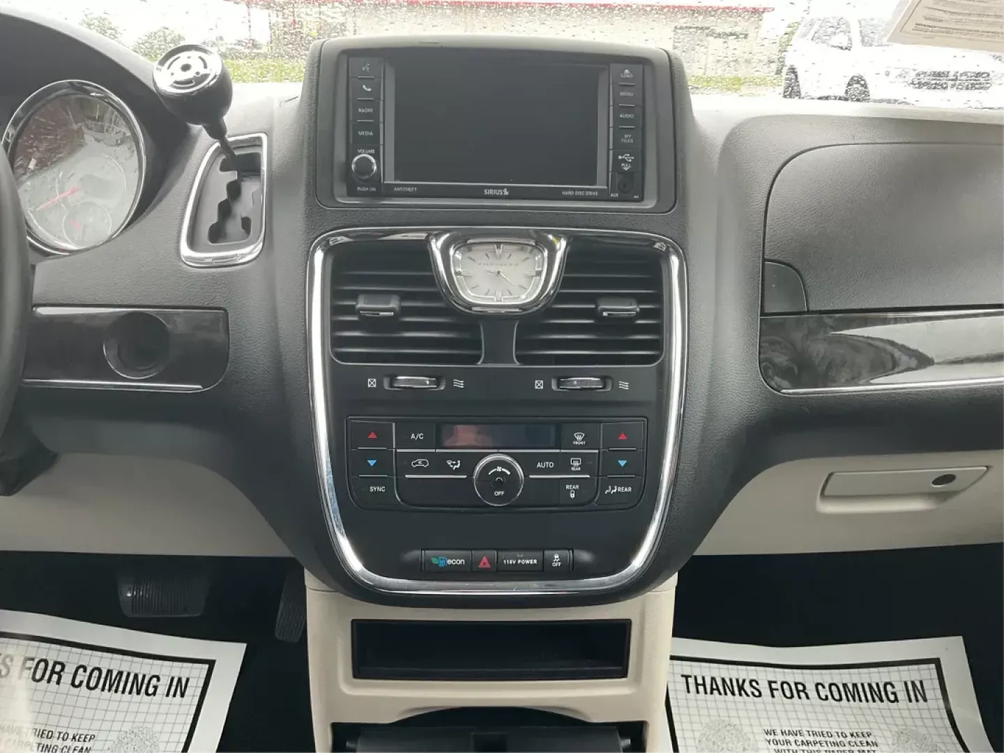 2016 Chrysler Town and Country Touring (2C4RC1BG6GR) with an Pentastar 3.6L V-6 DOHC engine, located at 1230 East Main St, Xenia, OH, 45385, (937) 908-9800, 39.688042, -83.910538 - Photo#12