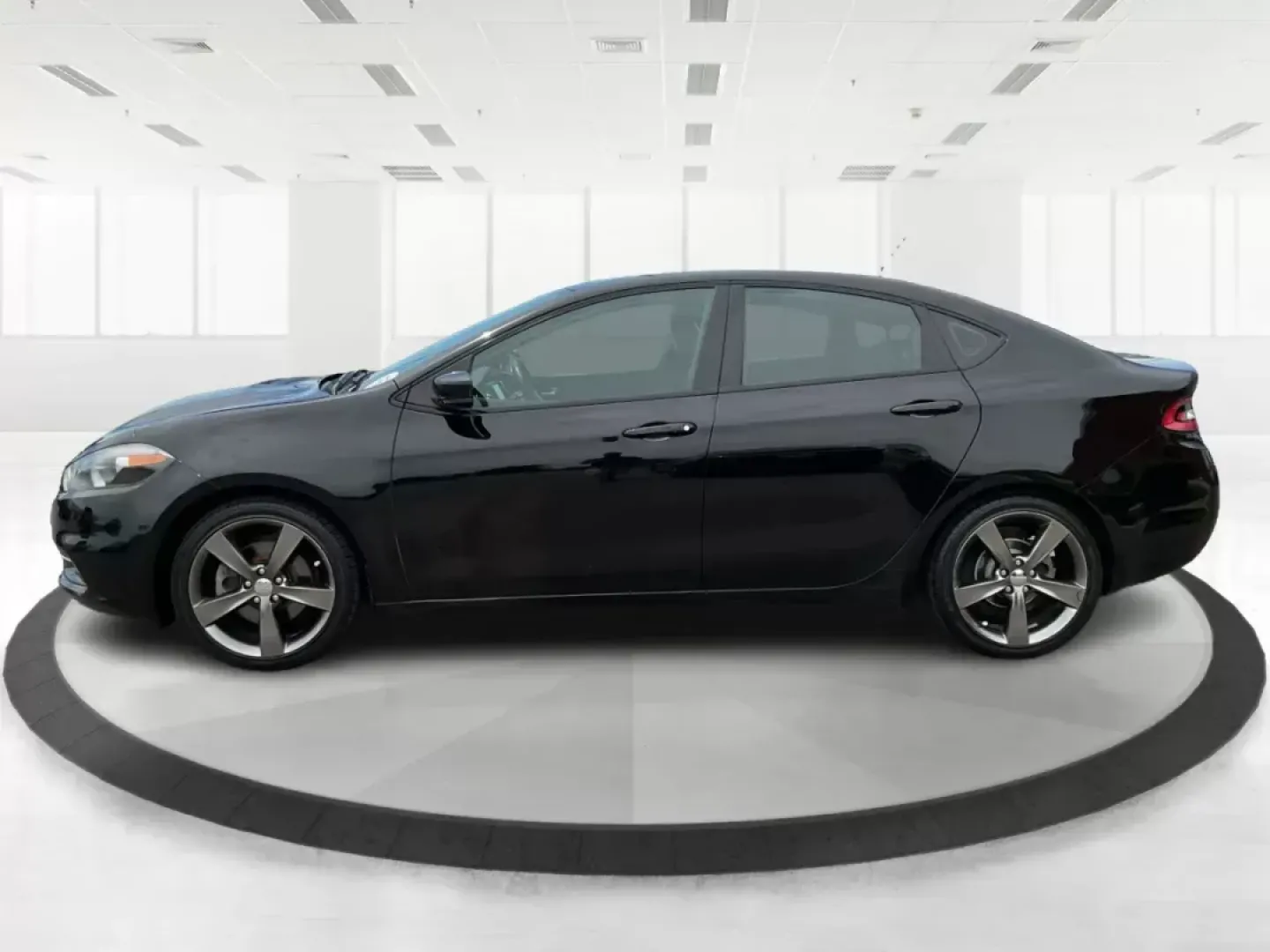 2016 Dodge Dart GT (1C3CDFEB4GD) with an Tigershark MultiAir 2.4L I-4 variable valve contro engine, located at 4508 South Dixie Dr, Moraine, OH, 45439, (937) 908-9800, 39.807072, -84.031563 - Photo#5