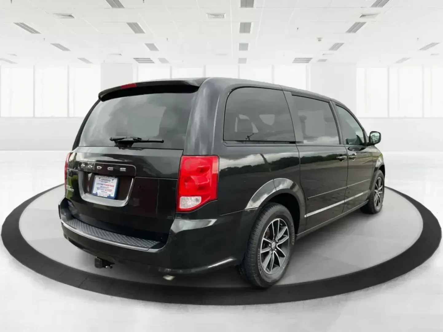 2016 Dodge Grand Caravan SXT (2C4RDGCG6GR) with an Pentastar 3.6L V-6 DOHC engine, located at 1951 S Dayton Lakeview Rd., New Carlisle, OH, 45344, (937) 908-9800, 39.890999, -84.050255 - Photo#2