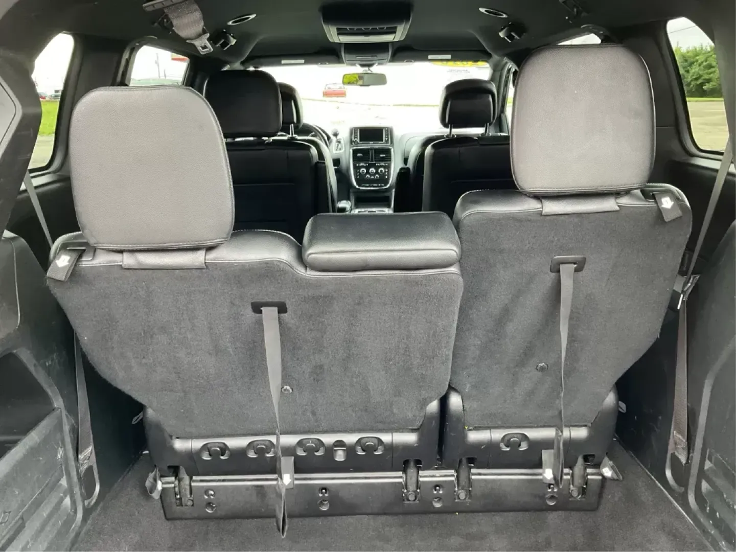 2016 Dodge Grand Caravan SXT (2C4RDGCG6GR) with an Pentastar 3.6L V-6 DOHC engine, located at 1951 S Dayton Lakeview Rd., New Carlisle, OH, 45344, (937) 908-9800, 39.890999, -84.050255 - Photo#11