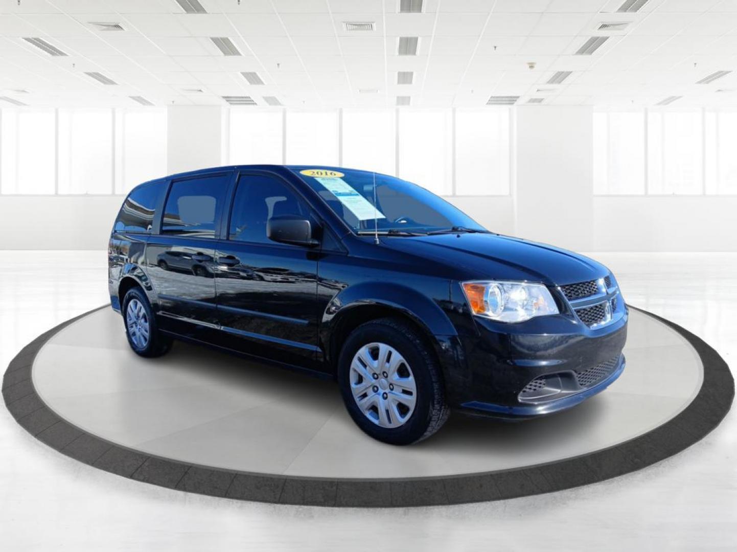 2016 Dodge Grand Caravan Ext (2C4RDGBG2GR) with an 3.6L V6 DOCH 24V engine, located at 401 Woodman Dr, Riverside, OH, 45431, (937) 908-9800, 39.761024, -84.120956 - Photo#0