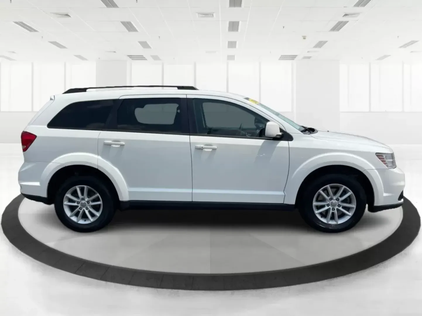 2016 Dodge Journey SXT (3C4PDDBG7GT) with an Pentastar 3.6L V-6 DOHC engine, located at 880 E. National Road, OH, 45377, (937) 908-9800, 39.891918, -84.183975 - **Discover Your Next Adventure with the 2016 Dodge Journey SXT at Advantage Car and Credit!**<br /> <br /> Are you ready to elevate your family outings or weekend adventures? The 2016 Dodge Journey SXT is the ideal SUV for those seeking space, functionality, and comfort without breaking the bank. Wi - Photo#1