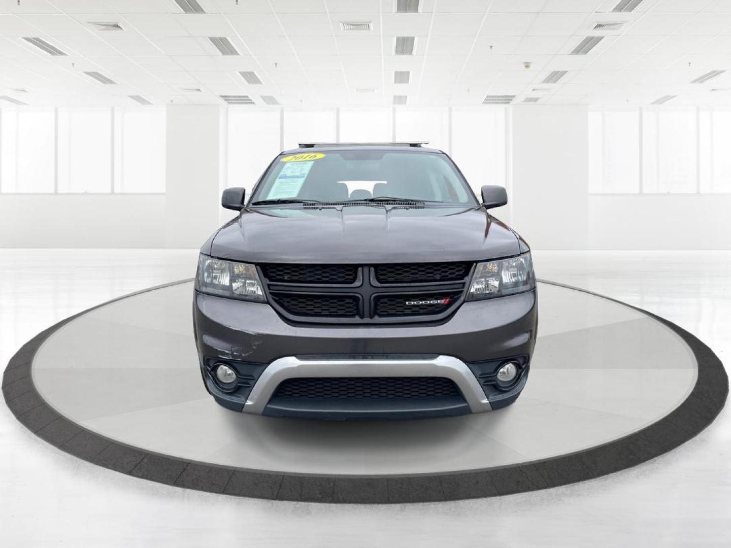 2016 Granite Crystal Metallic Clear Coat Dodge Journey Crossroad FWD (3C4PDCGBXGT) with an 2.4L L4 DOHC 16V engine, 4-Speed Automatic transmission, located at 1230 East Main St, Xenia, OH, 45385, (937) 908-9800, 39.688042, -83.910538 - Photo#6