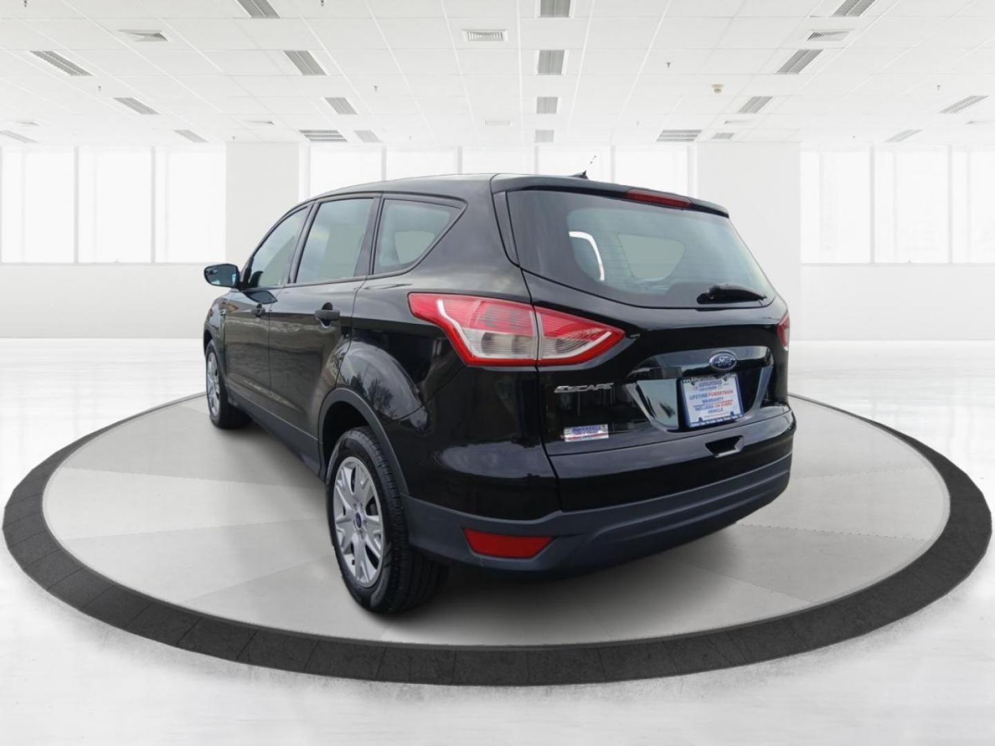 2016 Ford Escape S FWD (1FMCU0F7XGU) with an 2.5L L4 DOHC 16V engine, 6-Speed Automatic transmission, located at 401 Woodman Dr, Riverside, OH, 45431, (937) 908-9800, 39.761024, -84.120956 - Photo#4